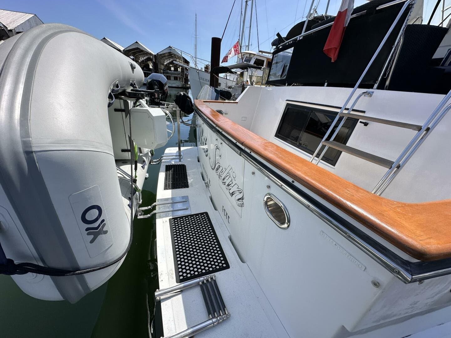 1990 Ocean Alexander 440 Sundeck