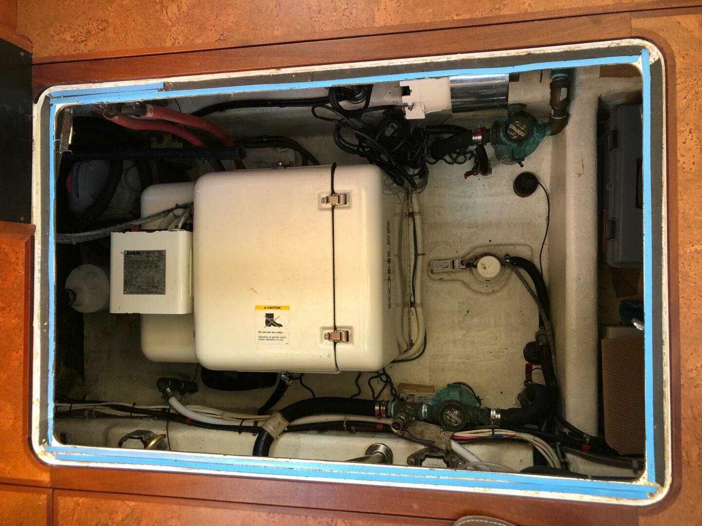 1995 Queenship Aft Cabin