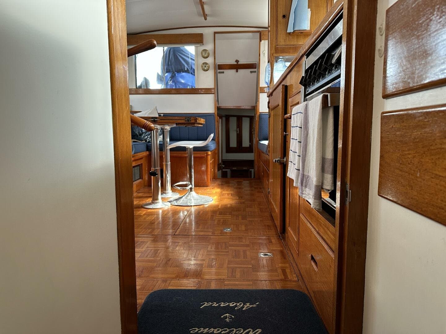 1974 Grand Banks null