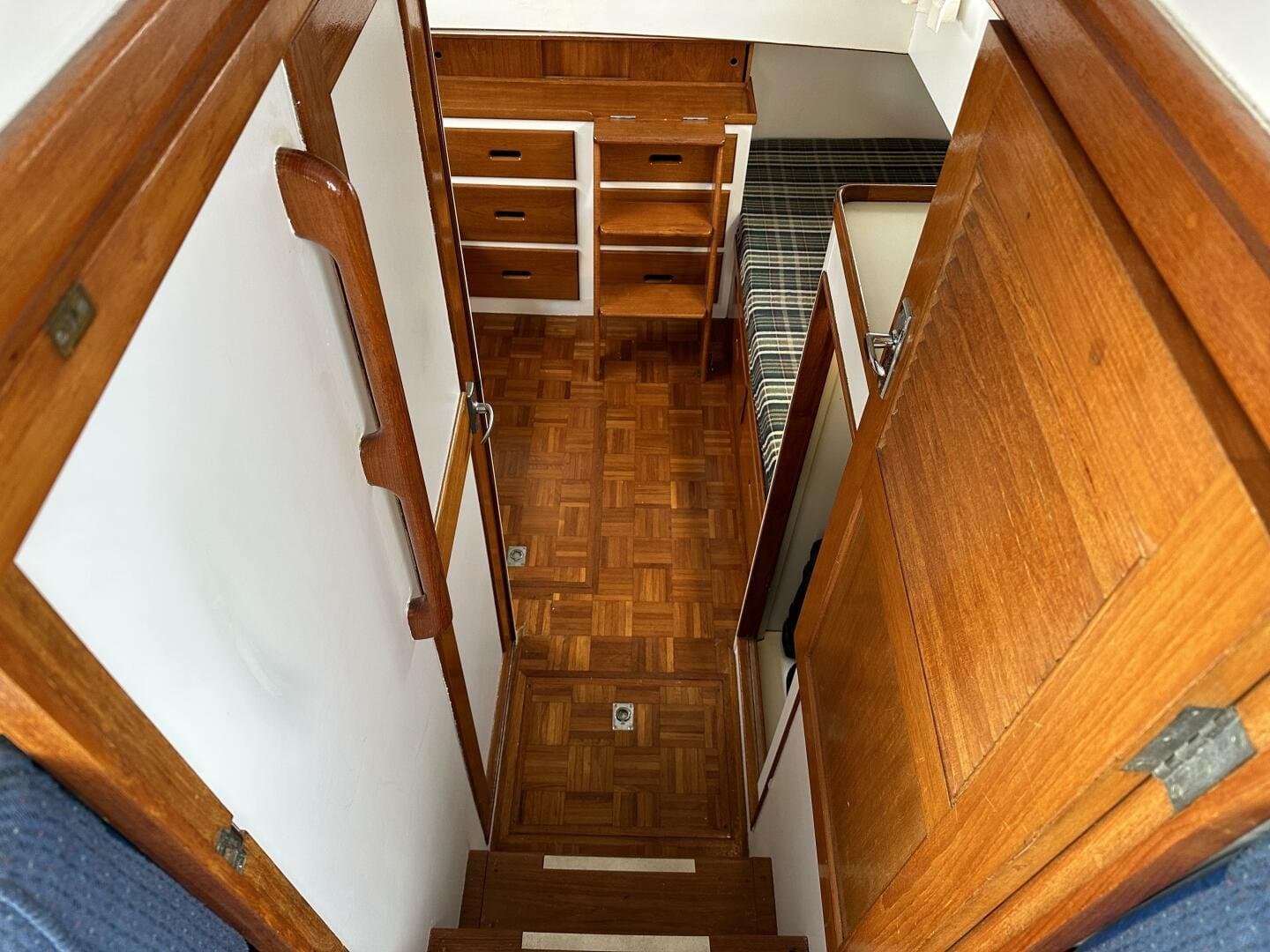 1974 Grand Banks null