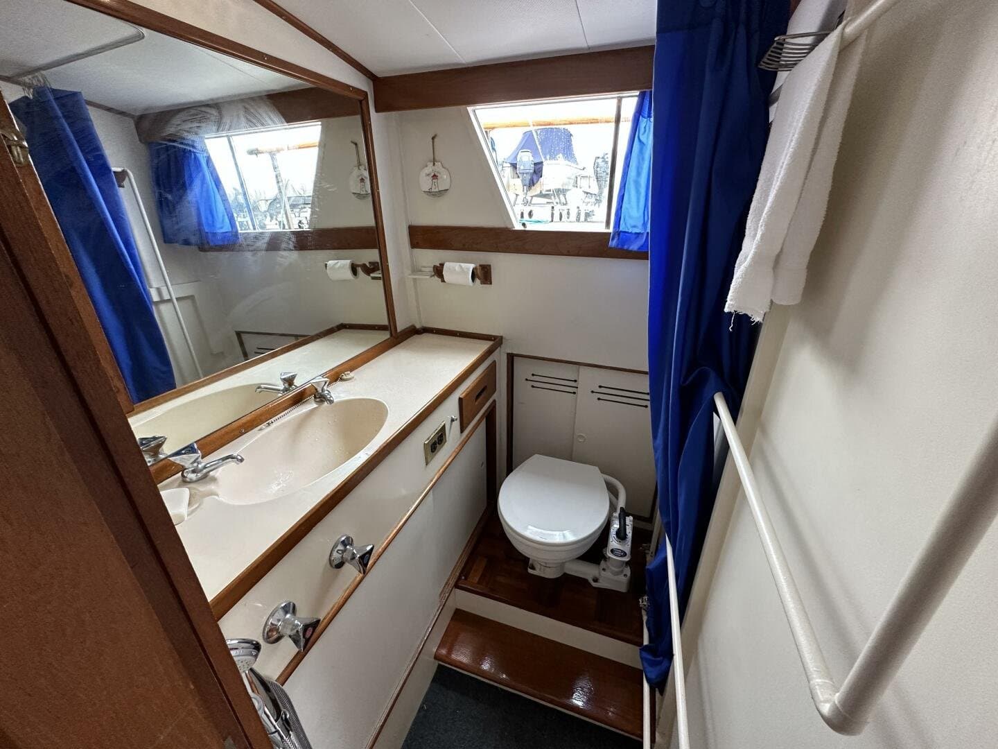 1974 Grand Banks null