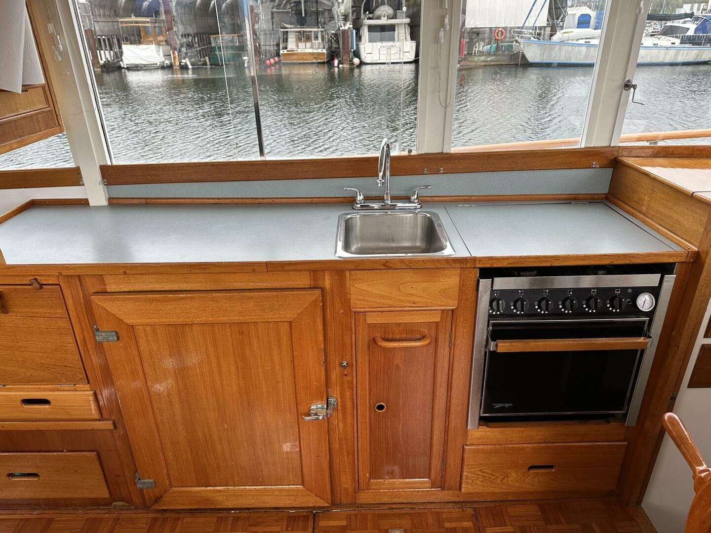 1974 Grand Banks null