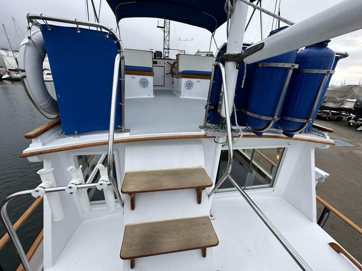 1974 Grand Banks null