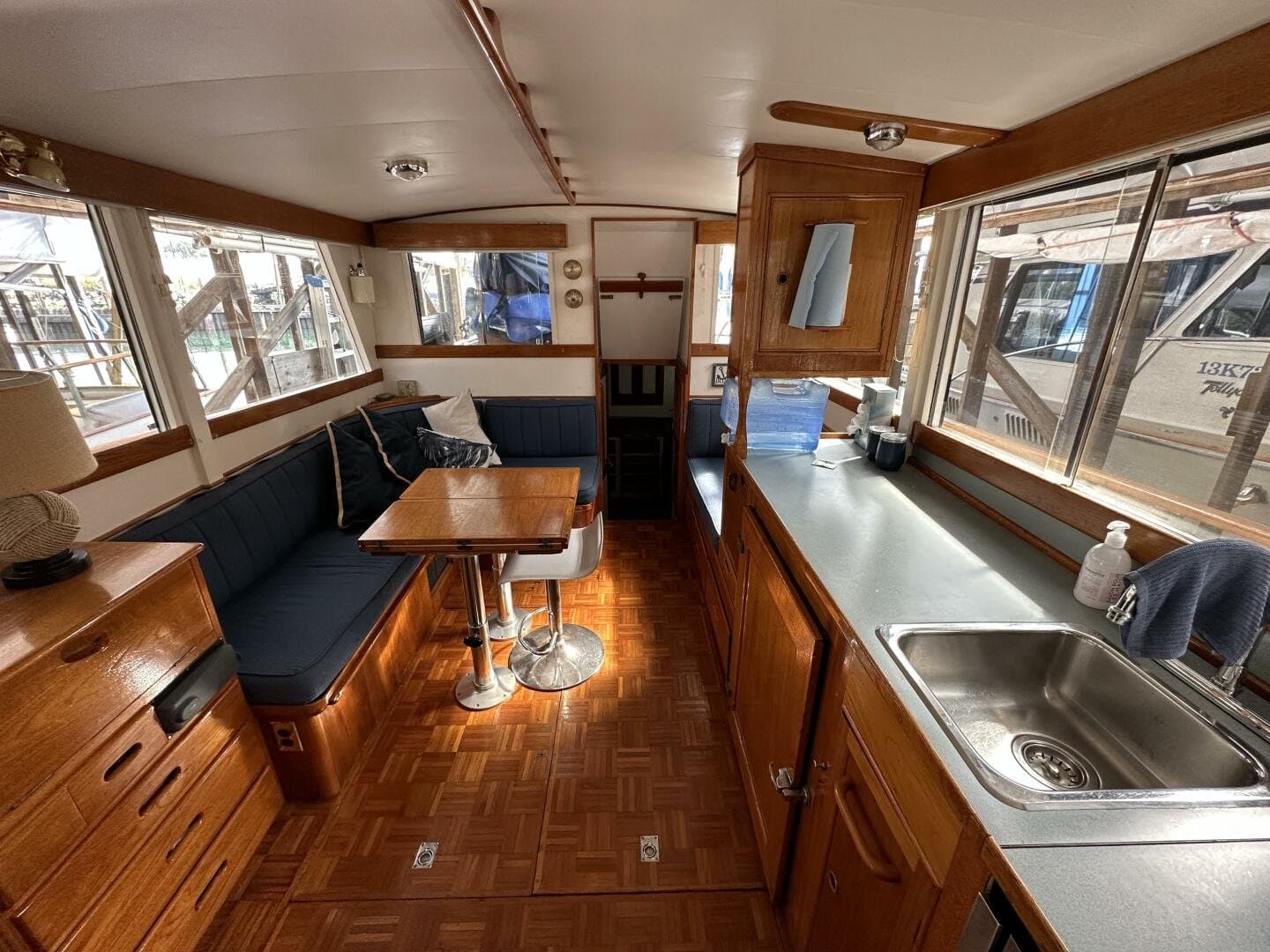 1974 Grand Banks null