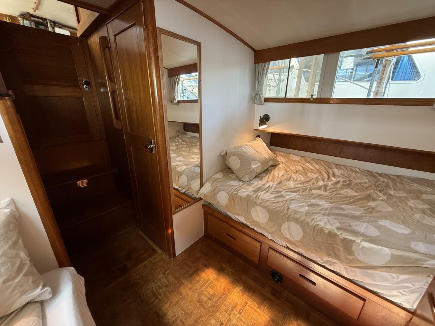 1980 Grand Banks Classic