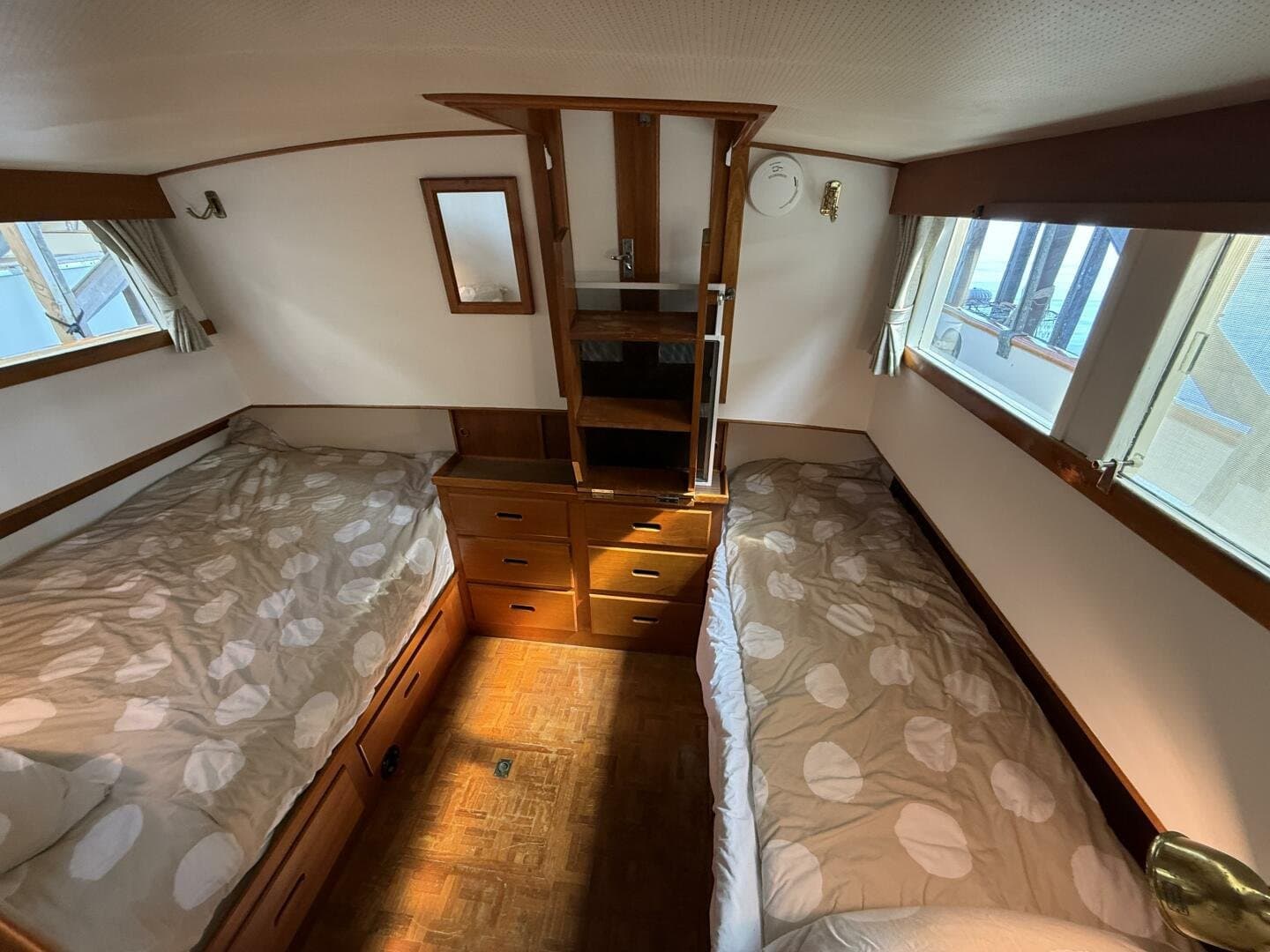 1980 Grand Banks Classic