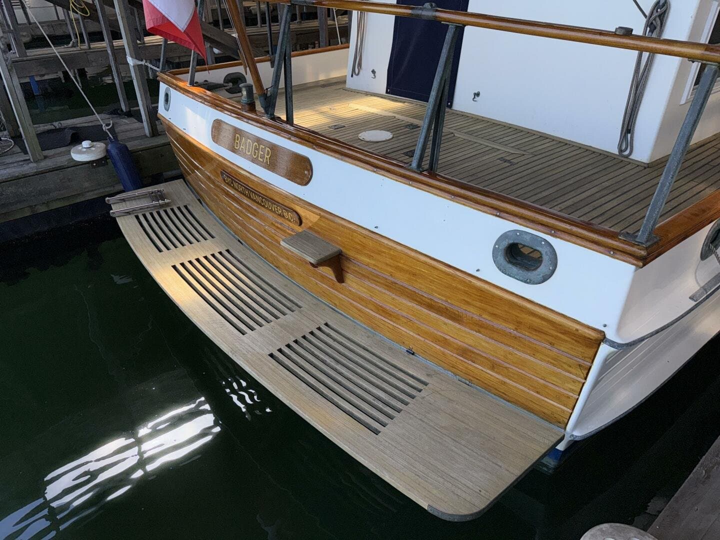 1980 Grand Banks Classic