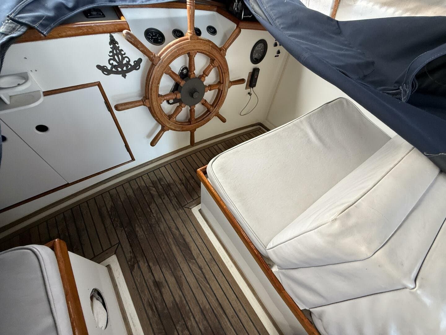 1980 Grand Banks Classic