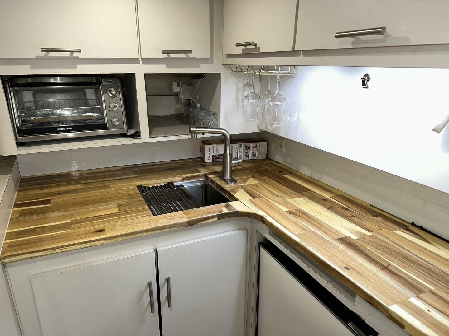 1990 Wellcraft 3300 St. Tropez