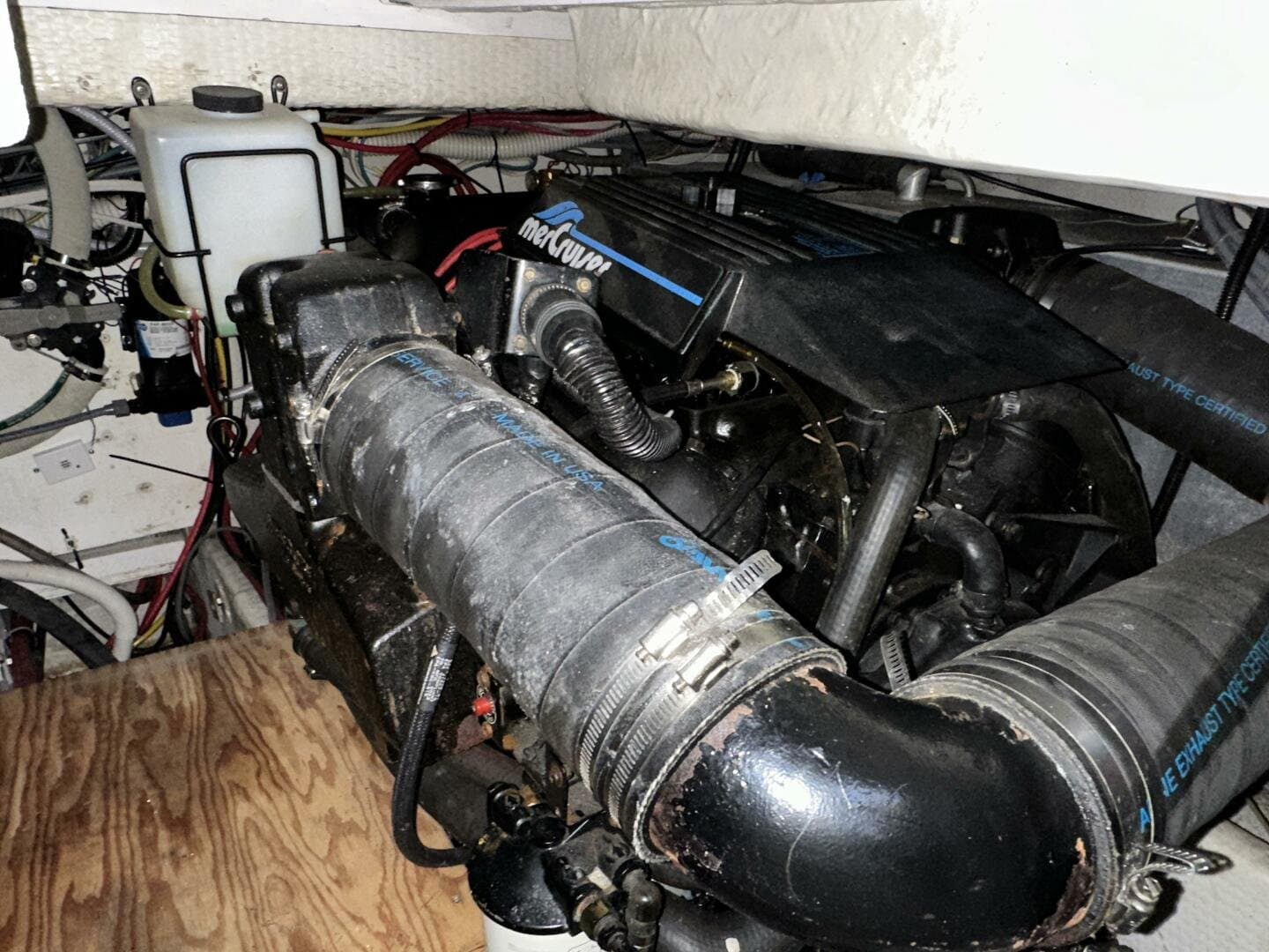 1990 Wellcraft 3300 St. Tropez