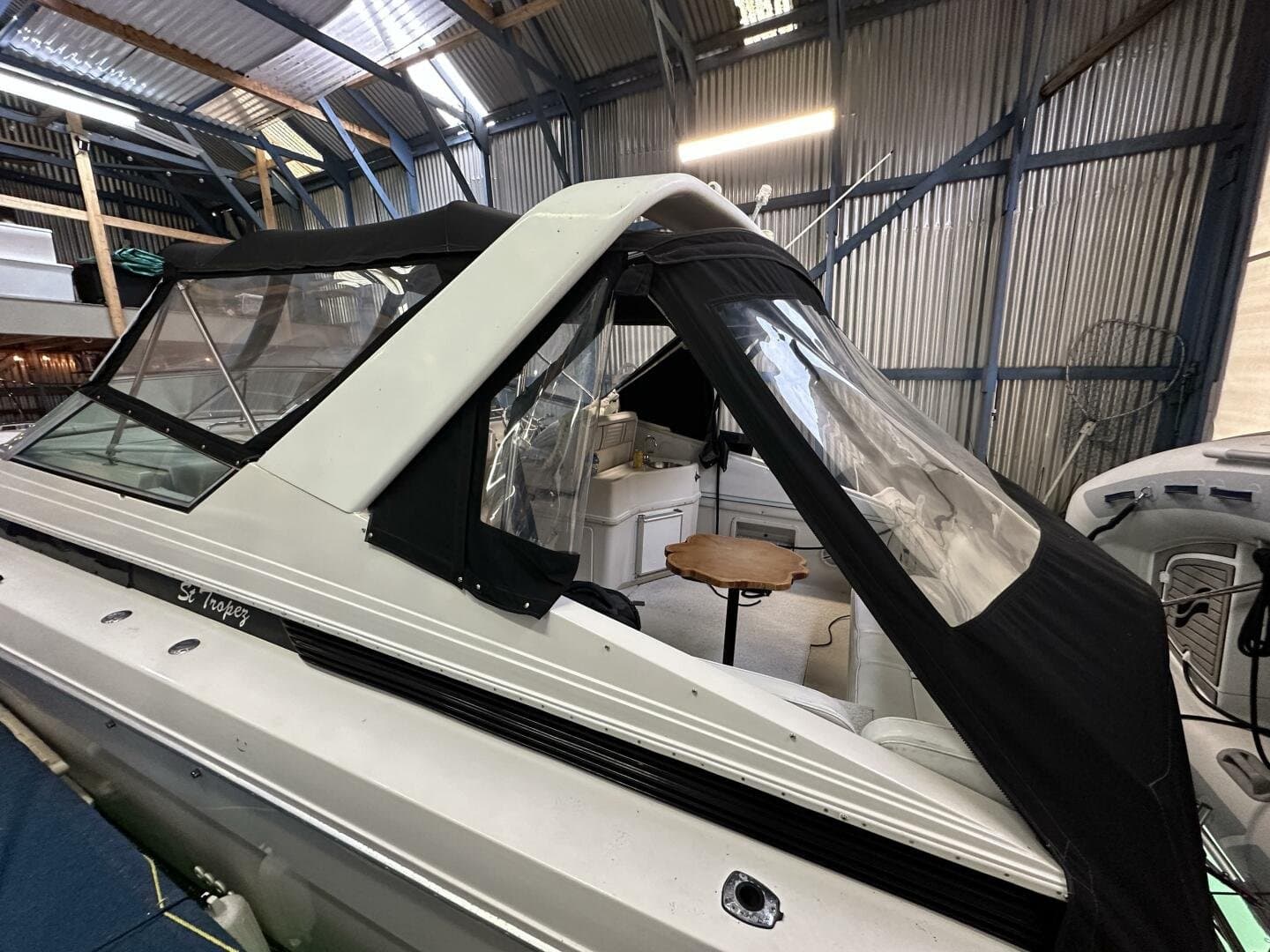 1990 Wellcraft 3300 St. Tropez