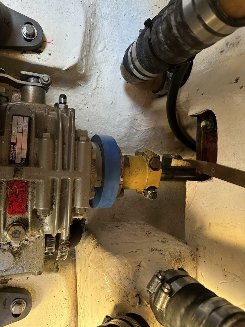 1979 Truant Offshore Pilothouse