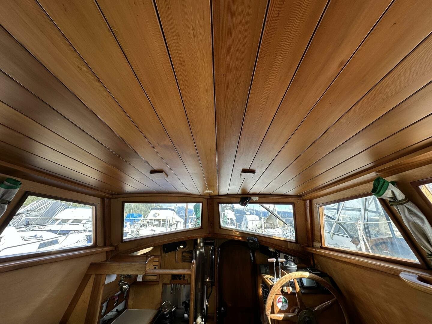 1979 Truant Offshore Pilothouse