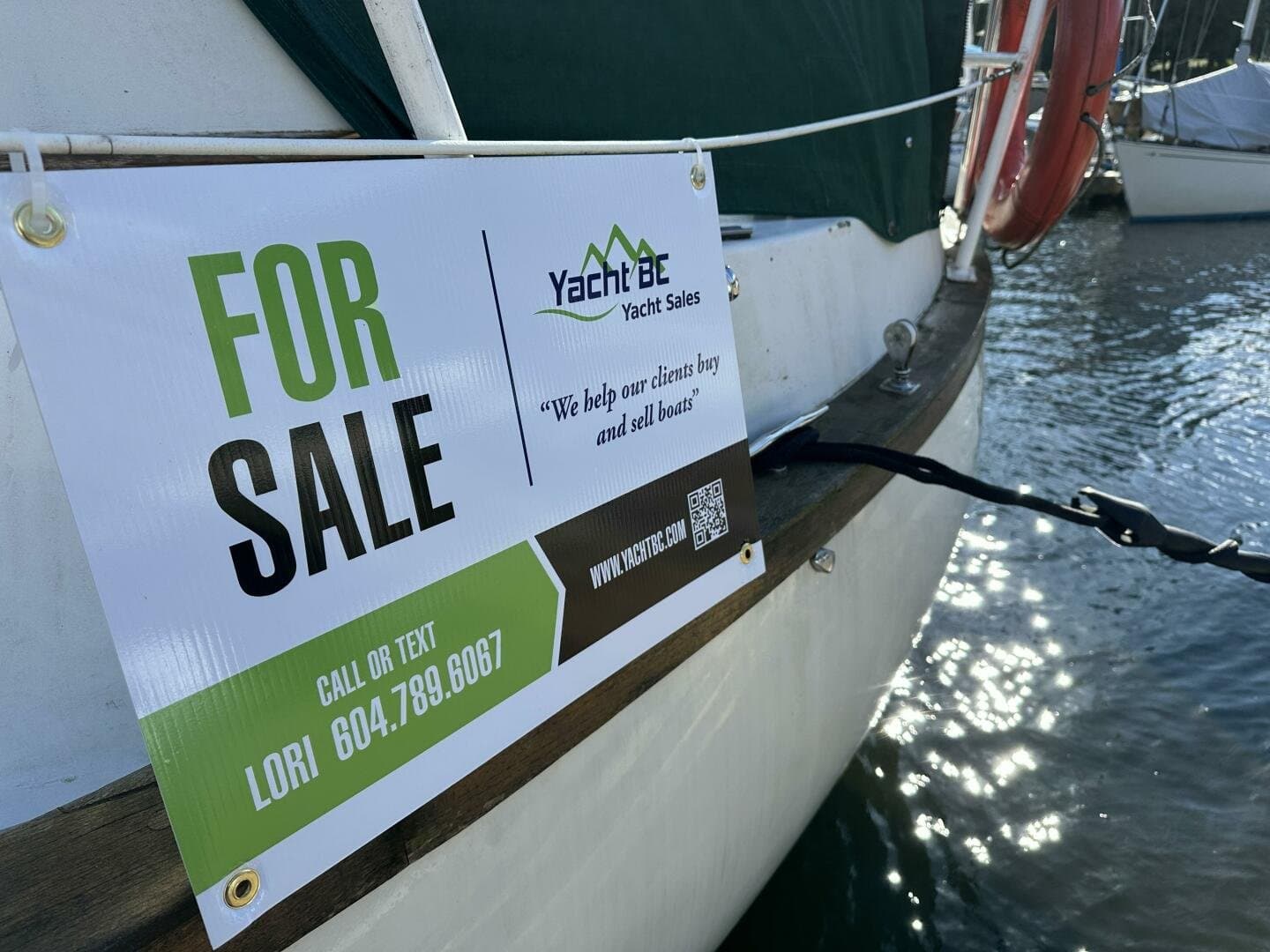 1979 Truant Offshore Pilothouse