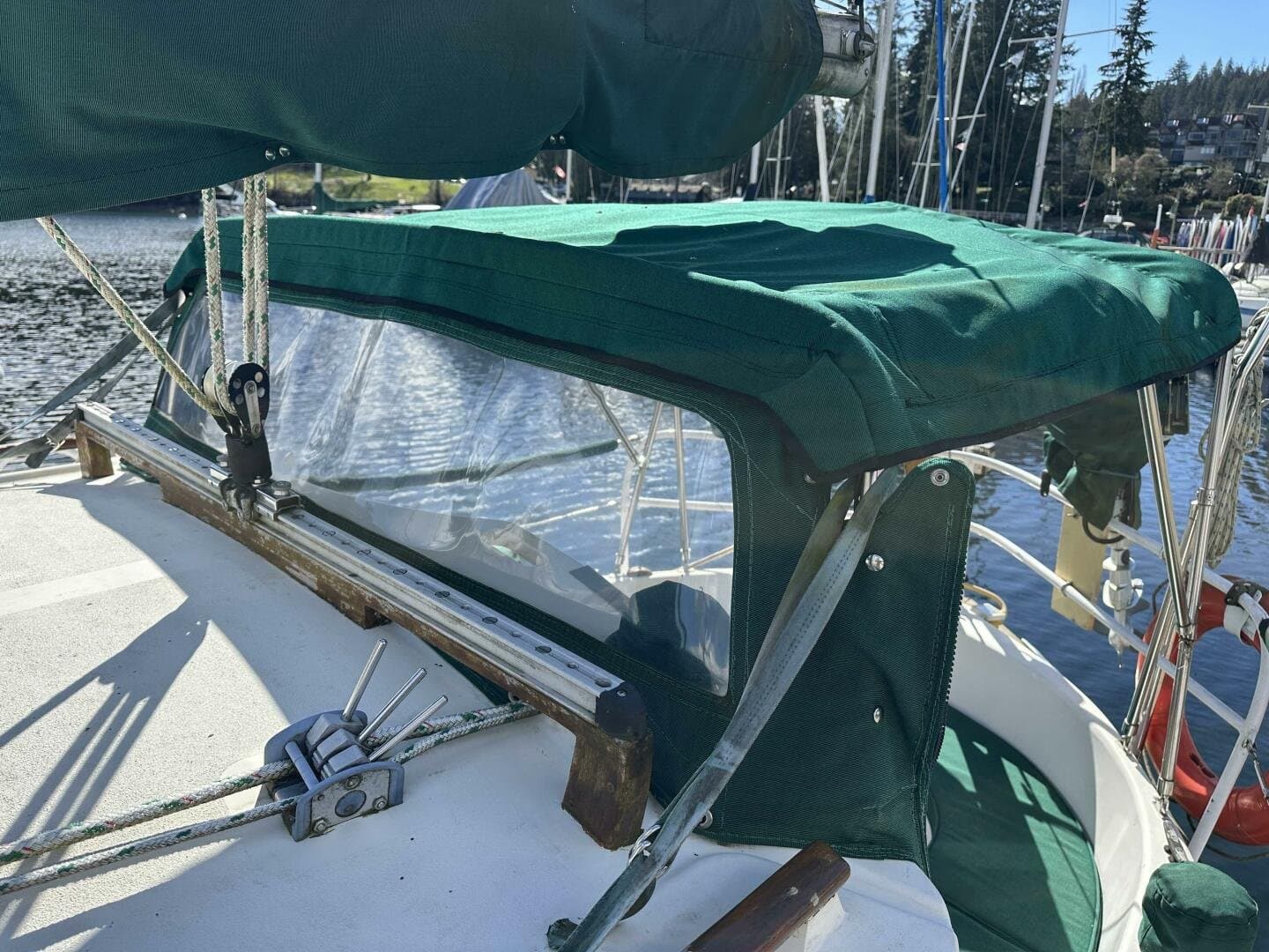 1979 Truant Offshore Pilothouse