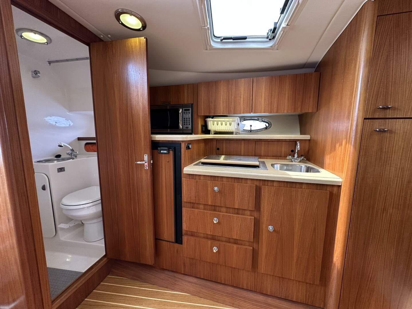 2004 Tiara Yachts 31 Open