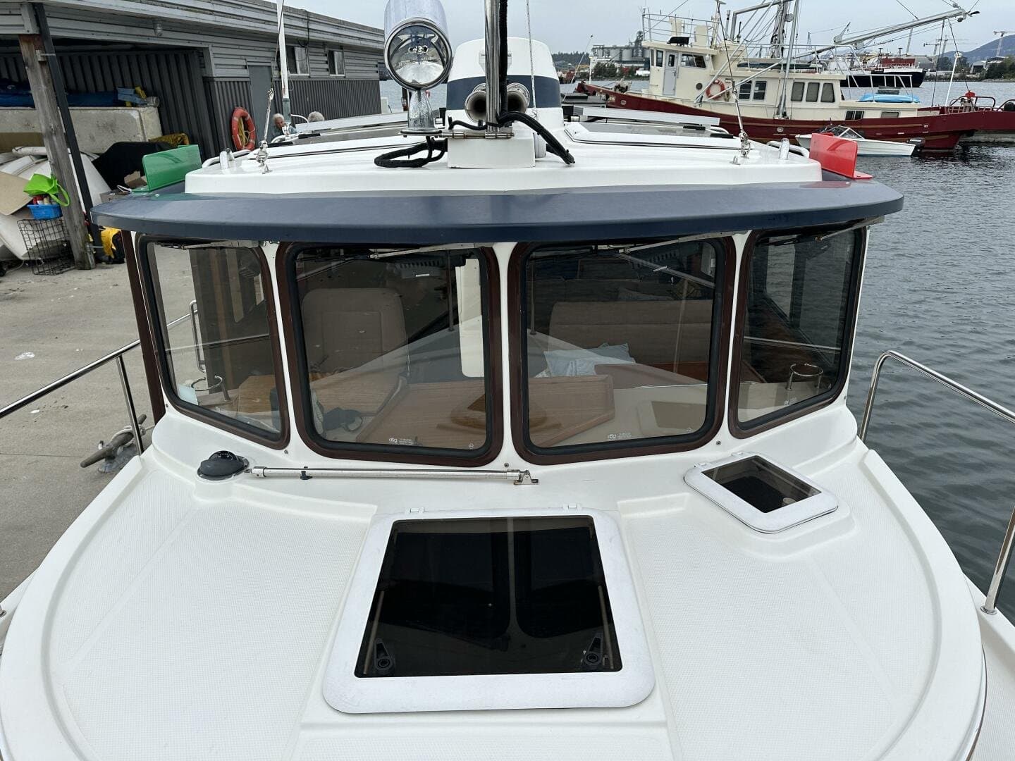 2011 Ranger Tugs null