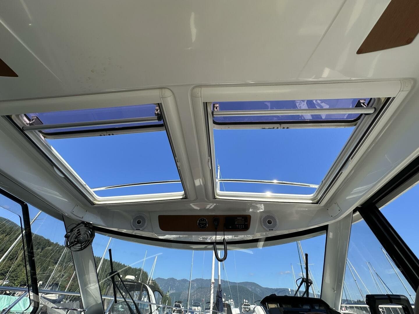 2014 Jeanneau 855 Merry Fisher