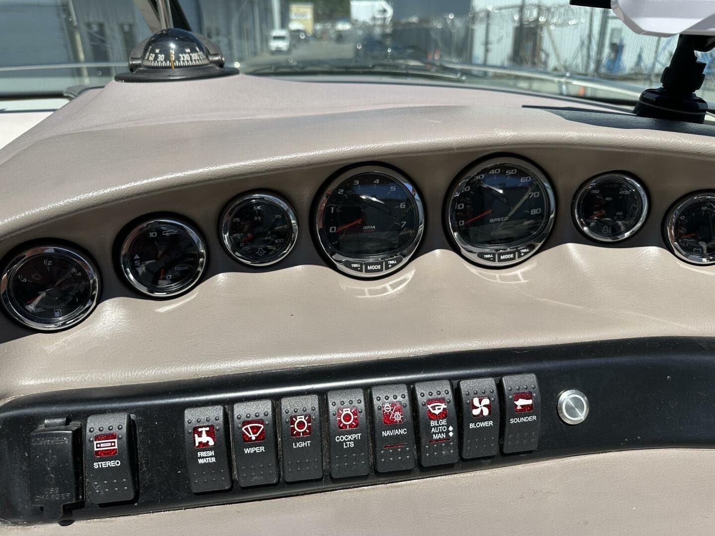 1998 Sea Ray 230 Select