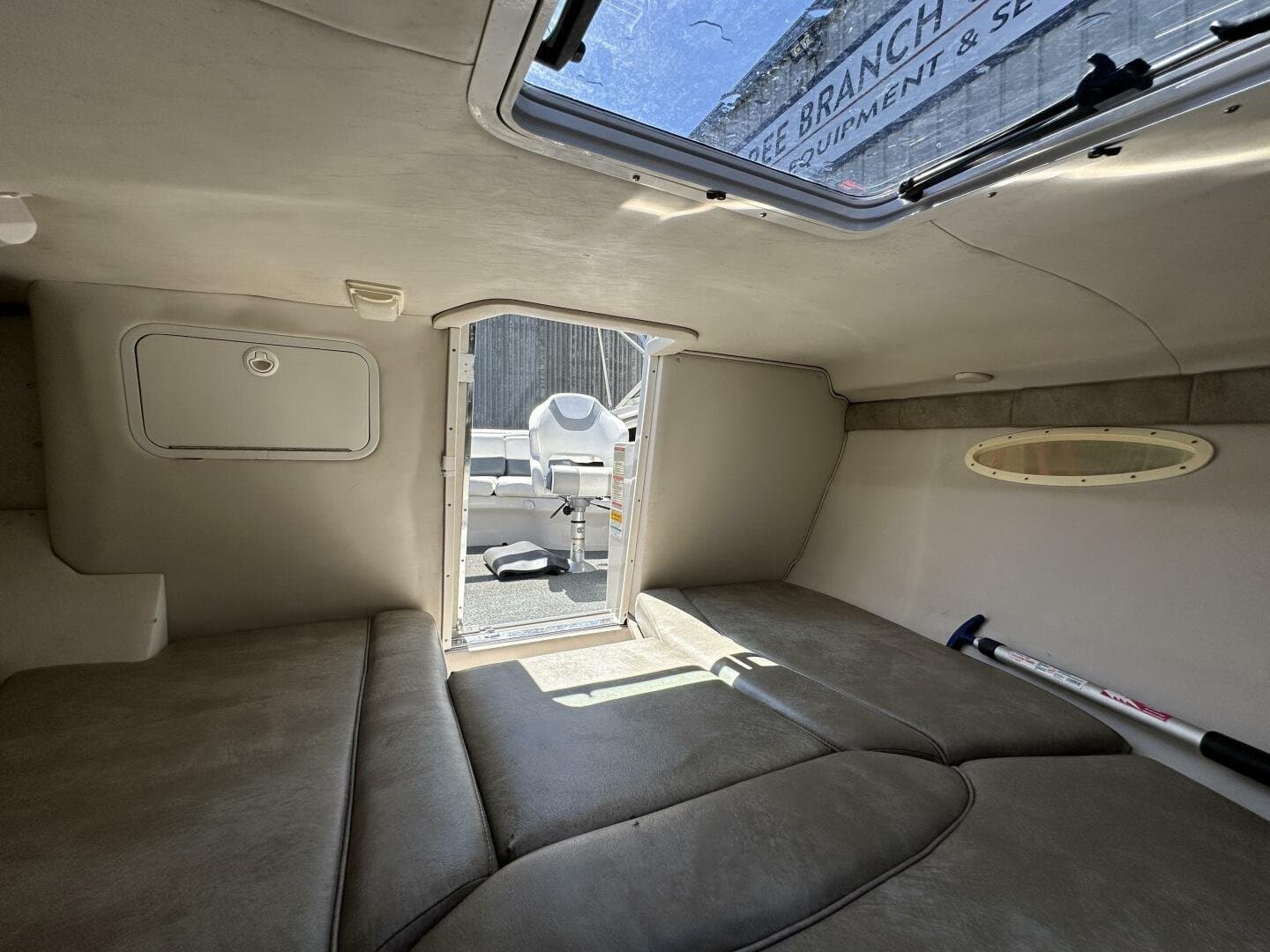 1998 Sea Ray 230 Select