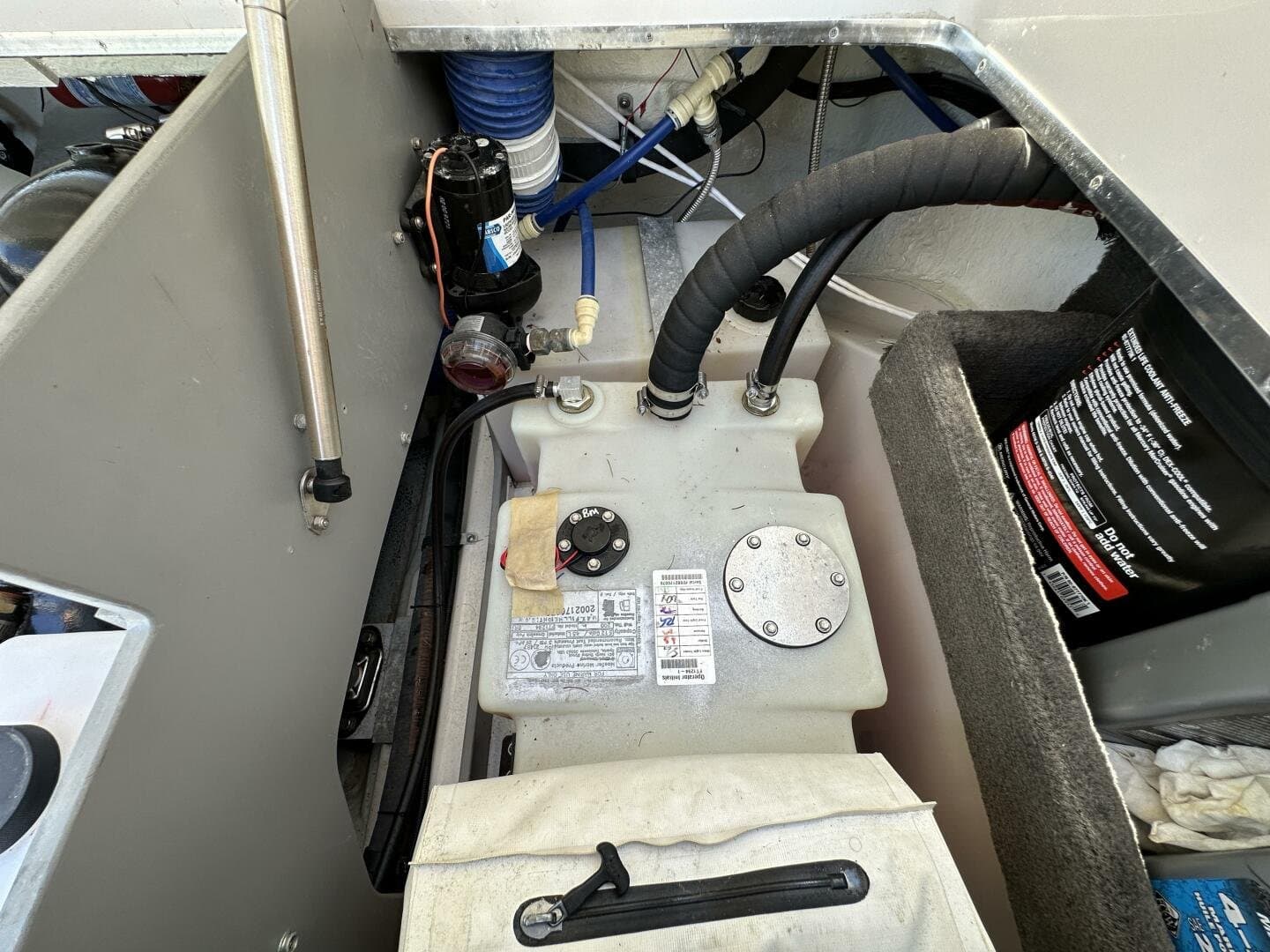 1998 Sea Ray 230 Select