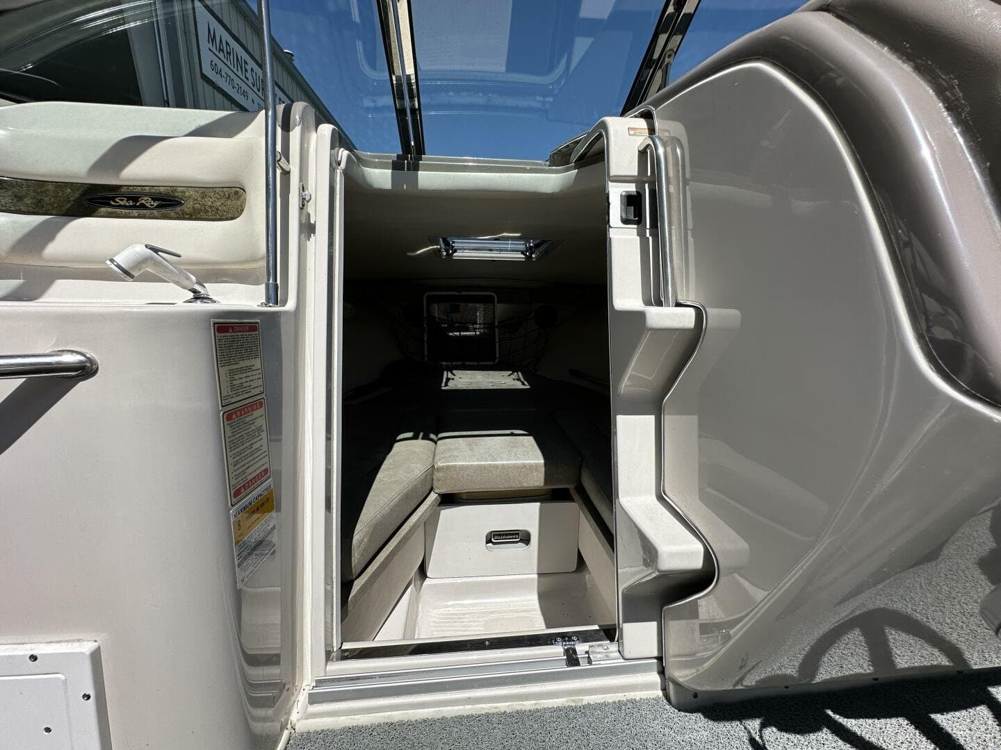 1998 Sea Ray 230 Select