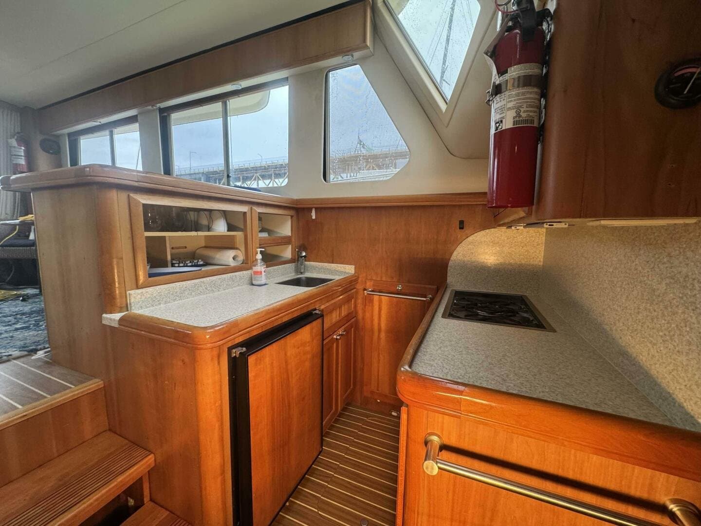 2006 Mainship 34 Trawler