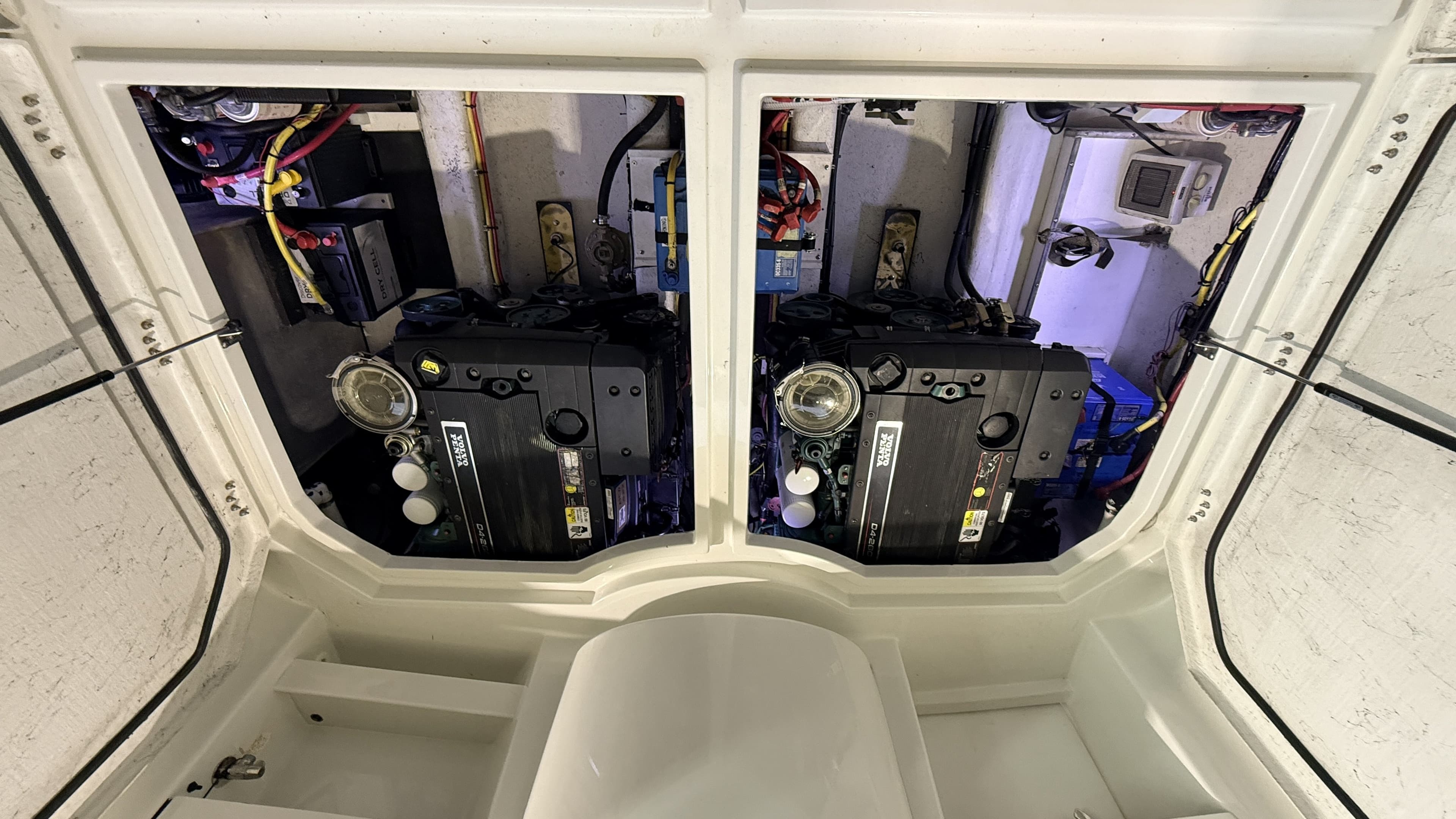 2013 Ocean Sport 33 OSR