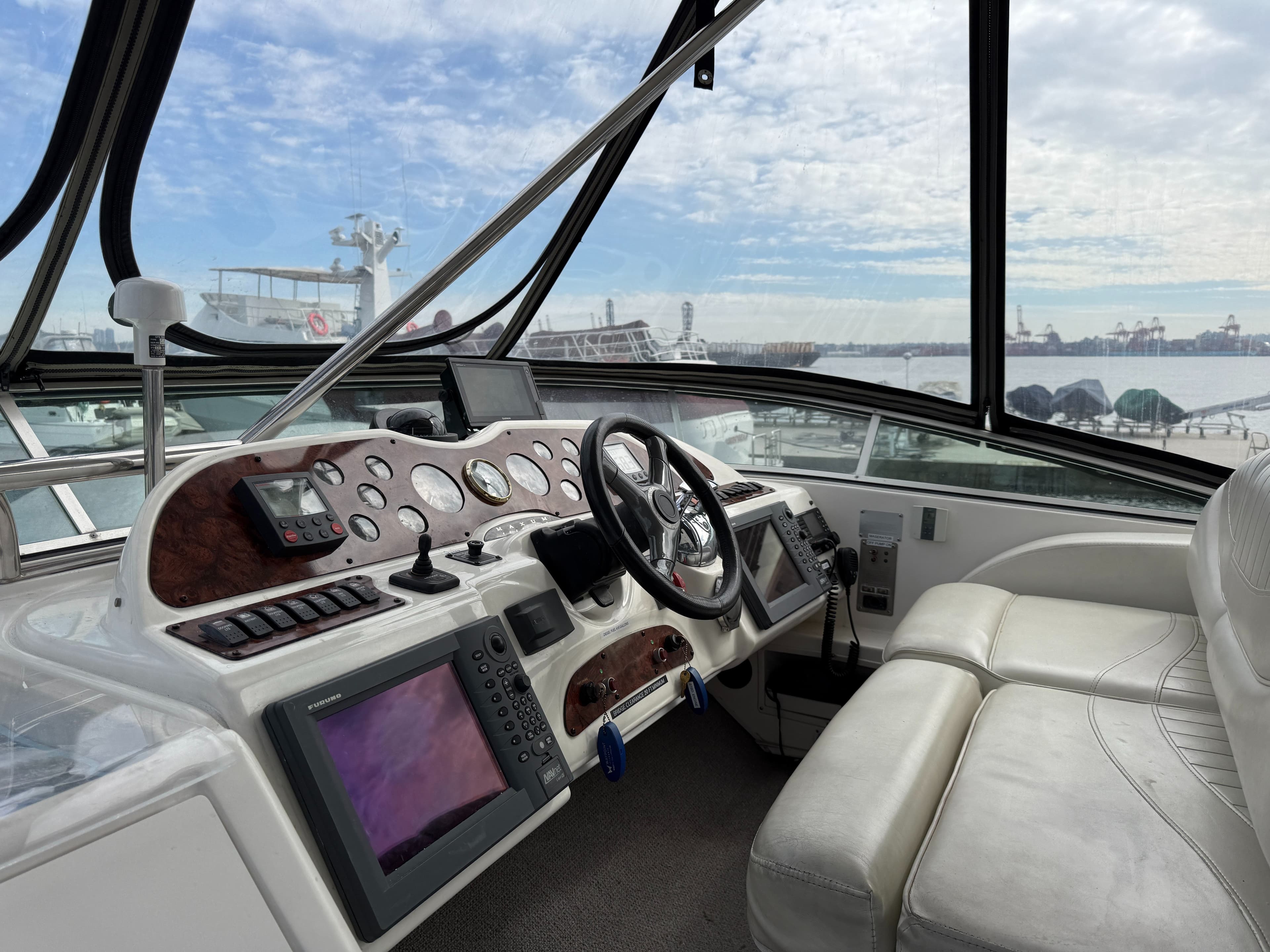 2001 Maxum 4600 SCB Limited Edition