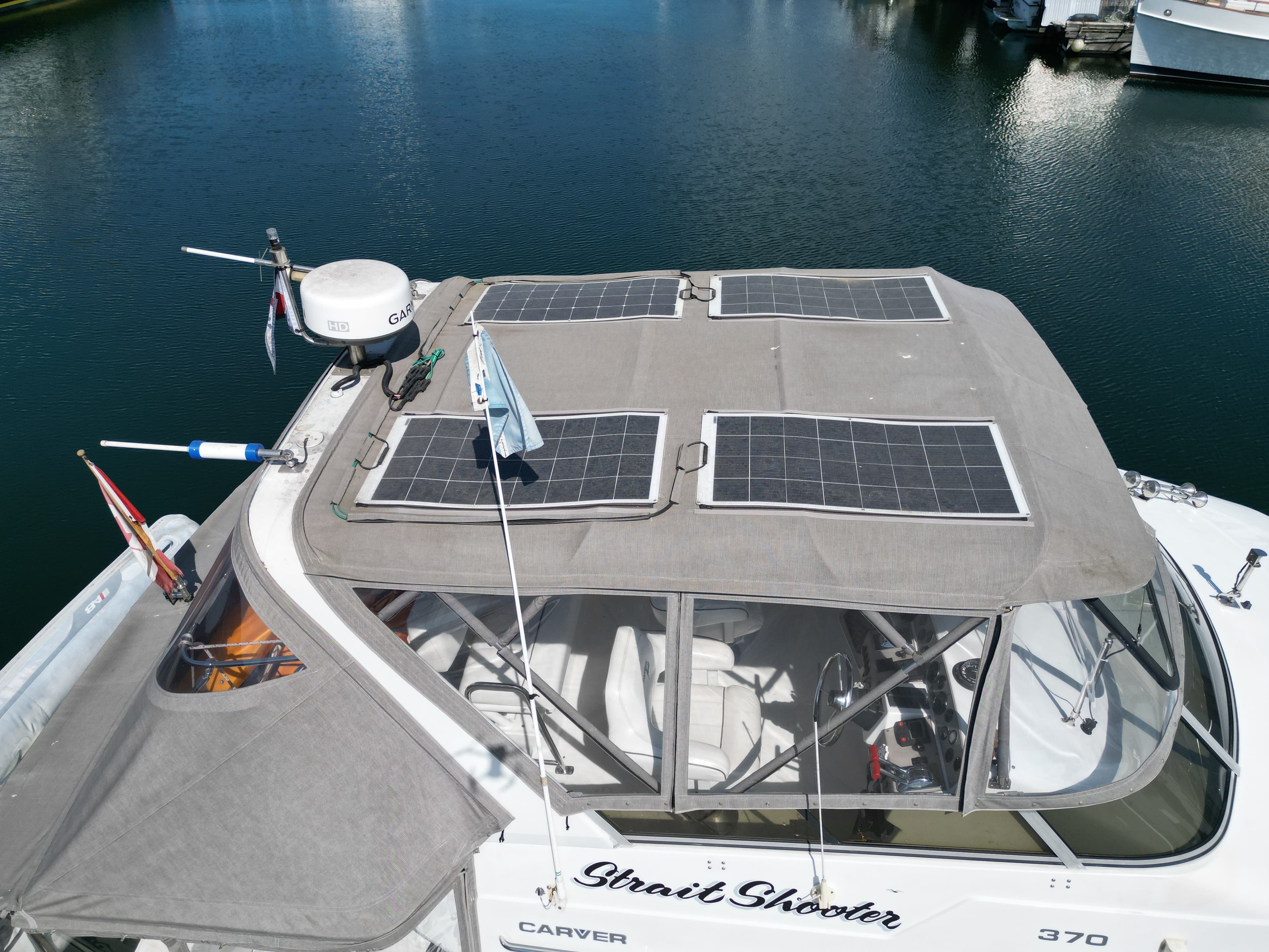 1996 Carver 370