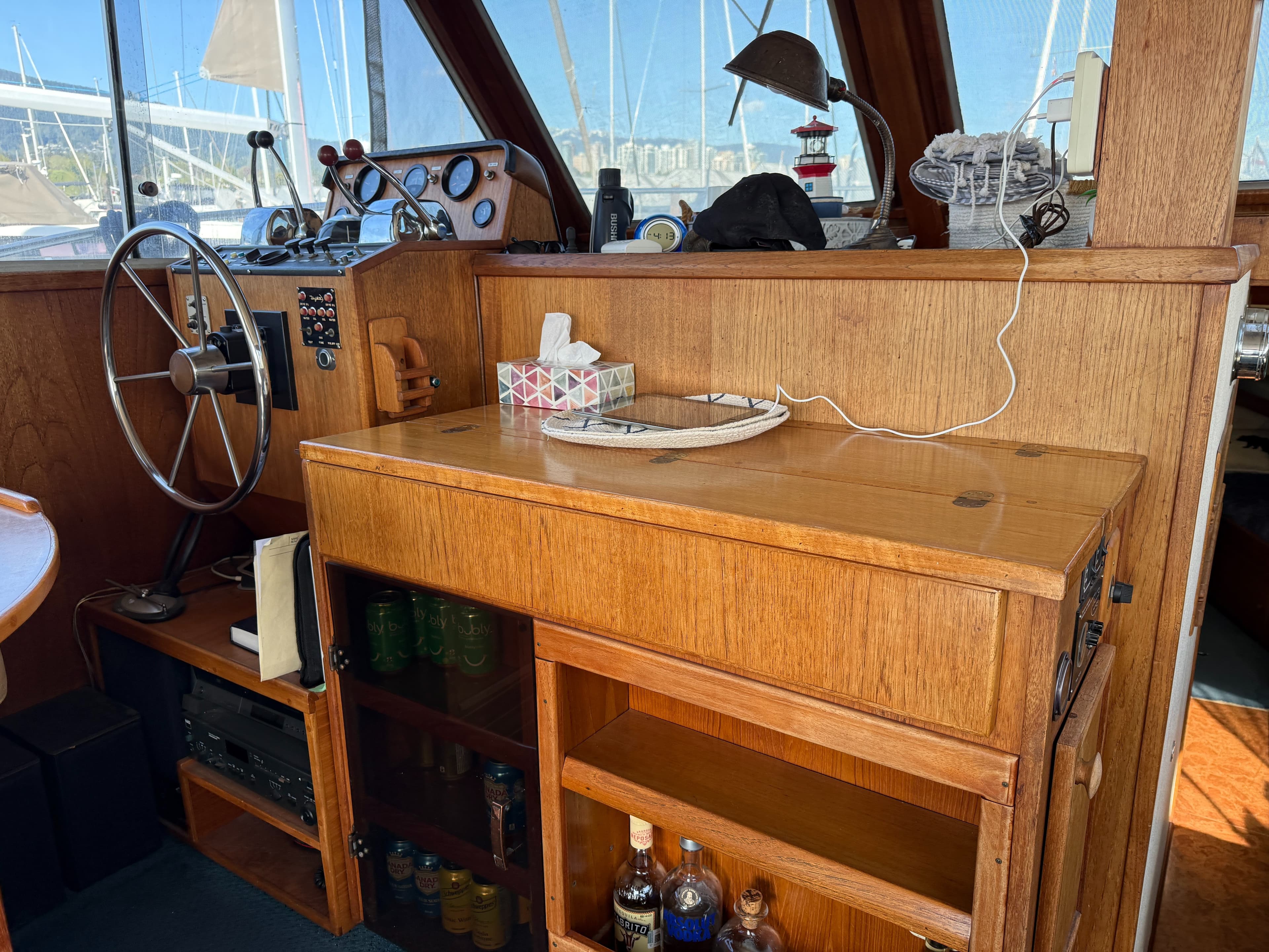 1981 Uniflite 42 Convertible