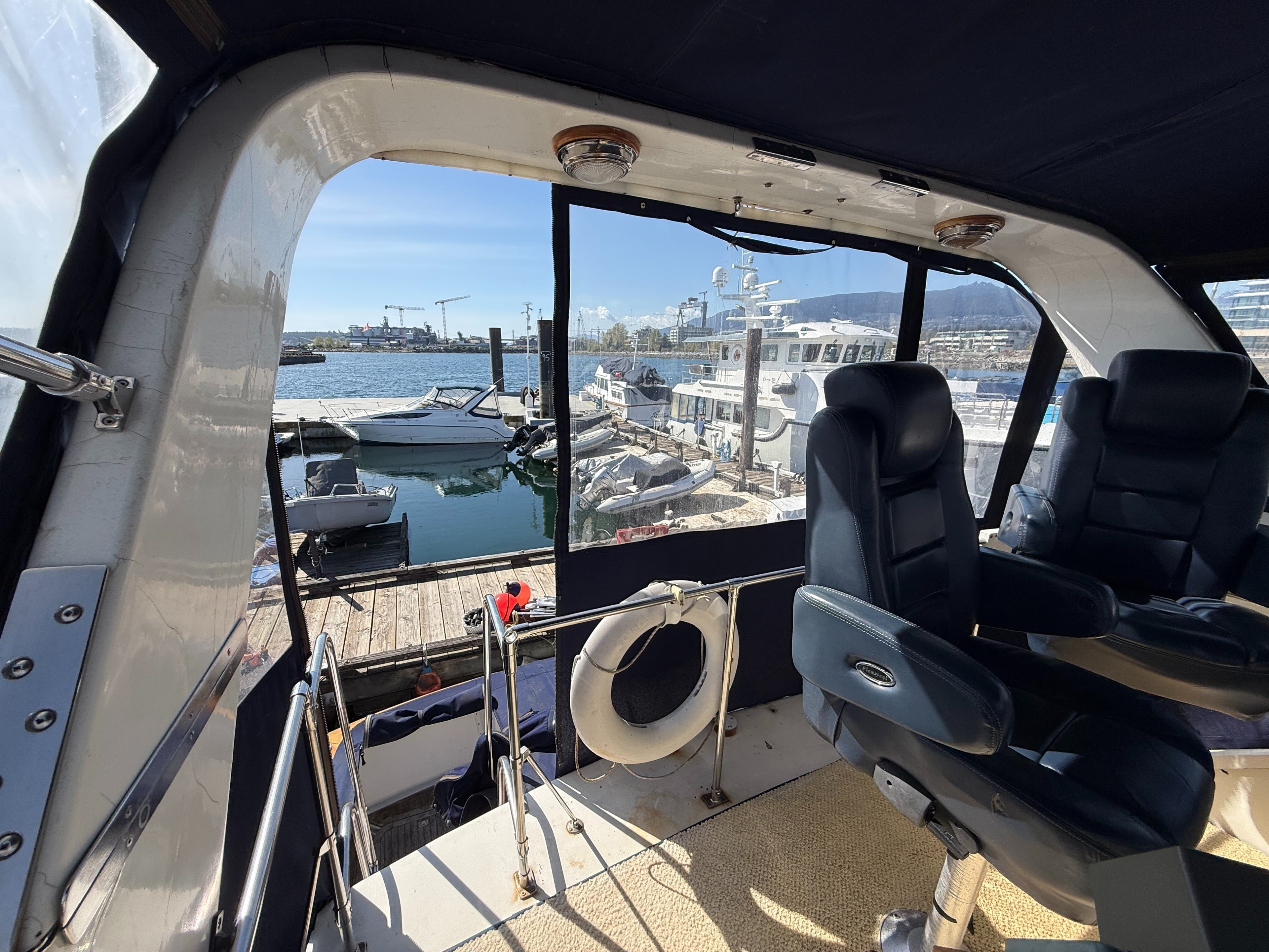 1981 Uniflite 42 Convertible