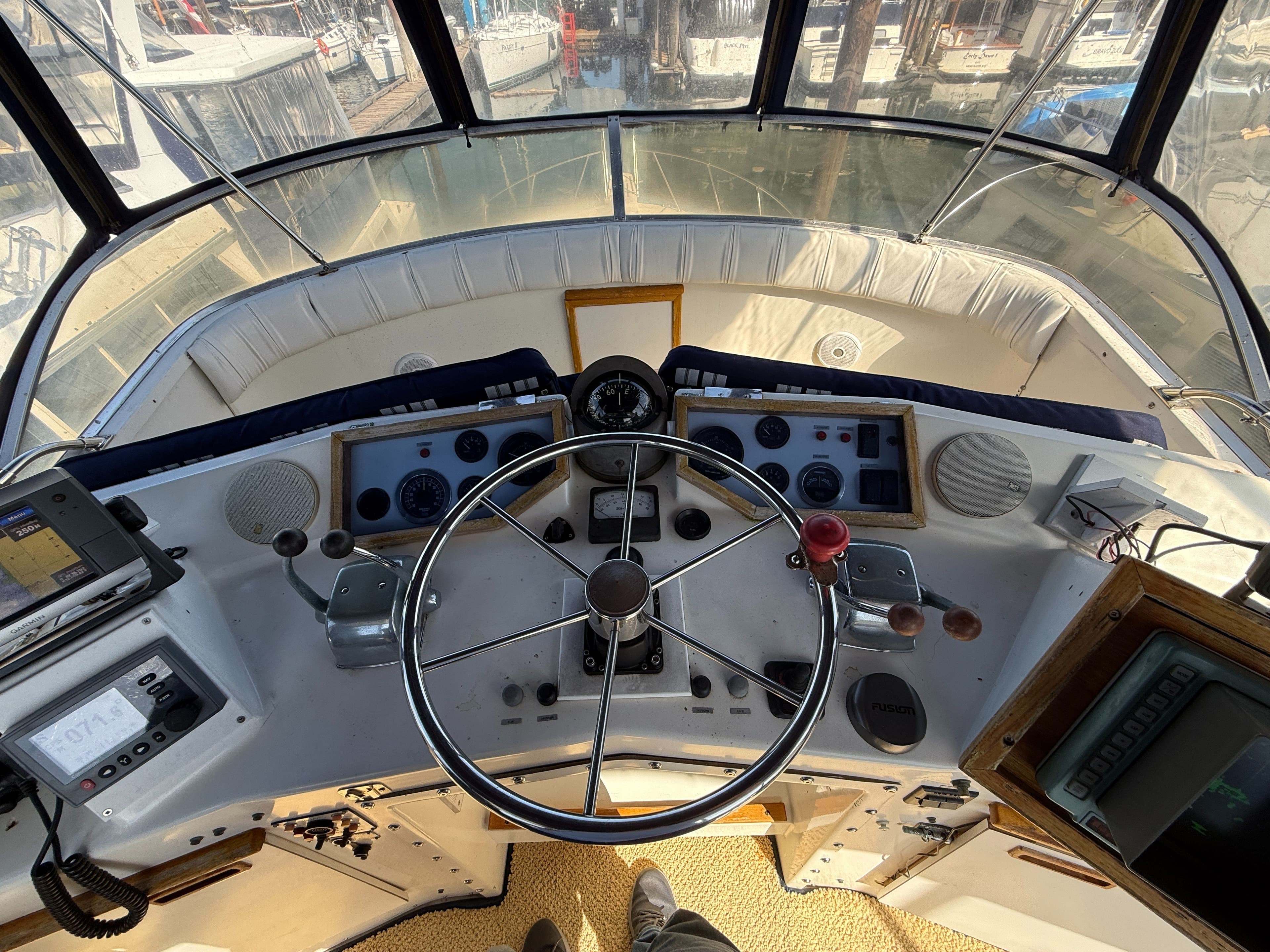 1981 Uniflite 42 Convertible