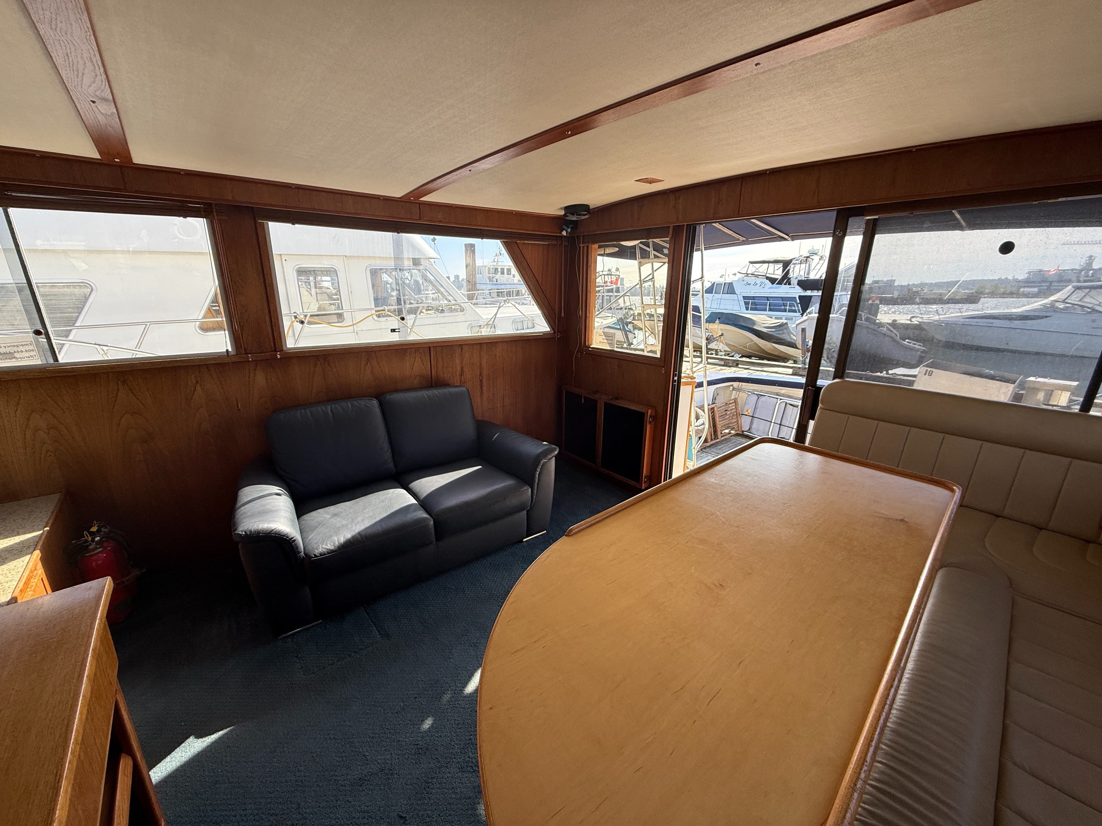 1981 Uniflite 42 Convertible