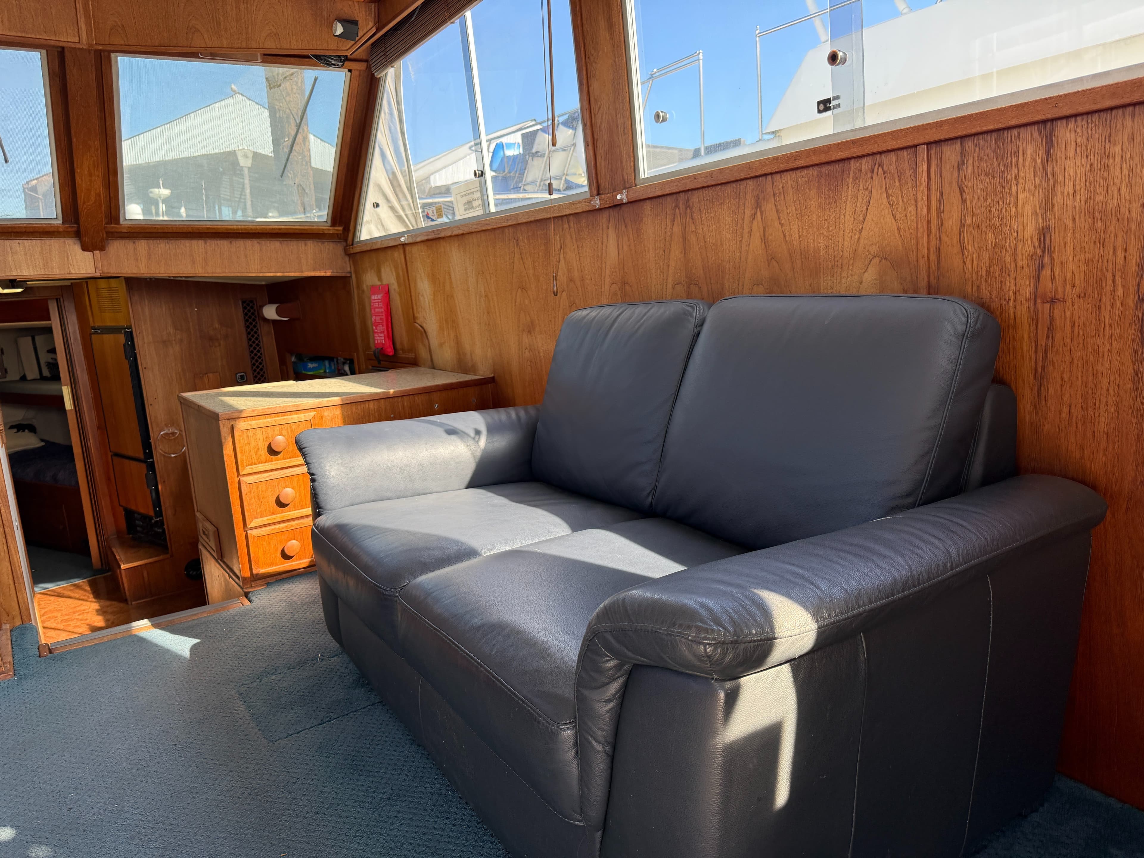 1981 Uniflite 42 Convertible