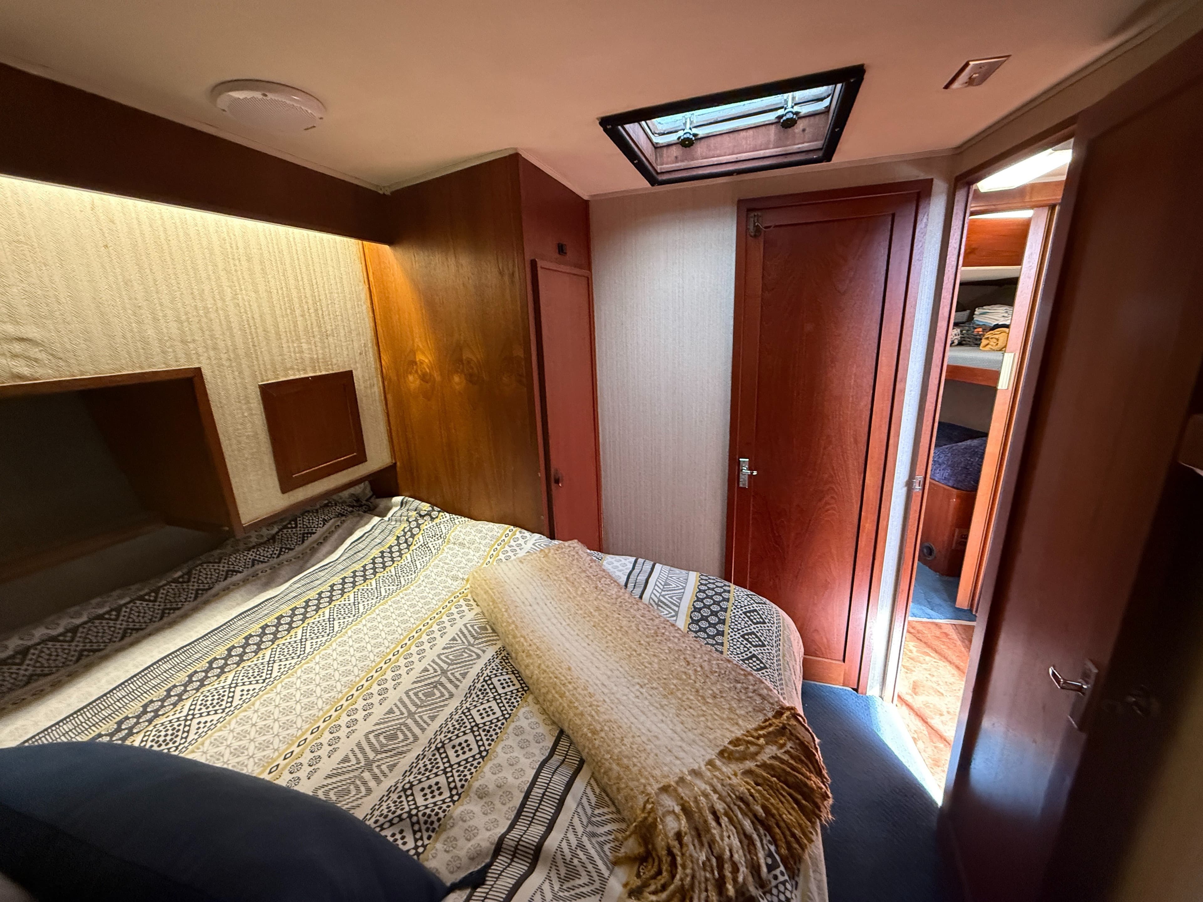 1981 Uniflite 42 Convertible