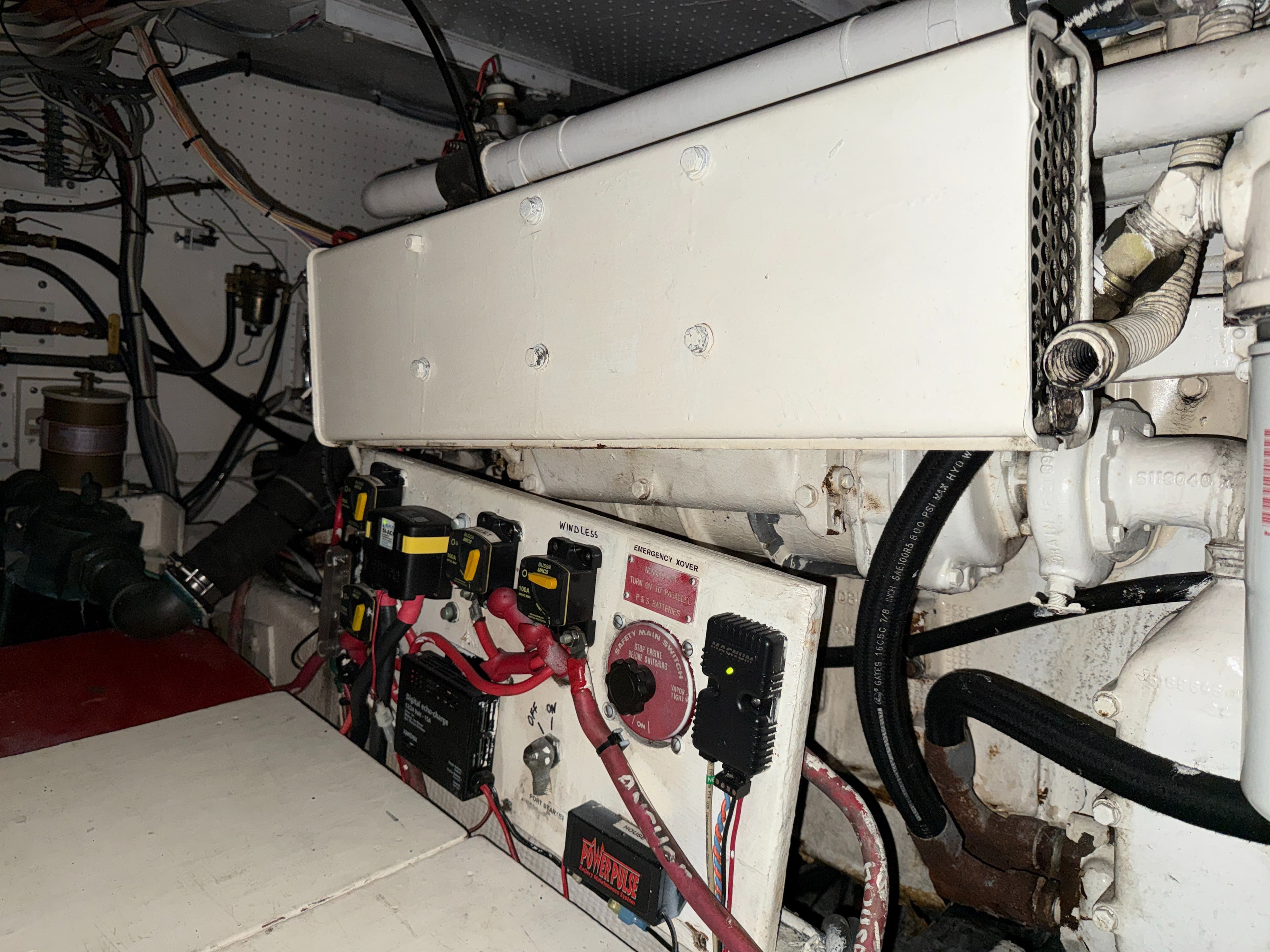 1981 Uniflite 42 Convertible