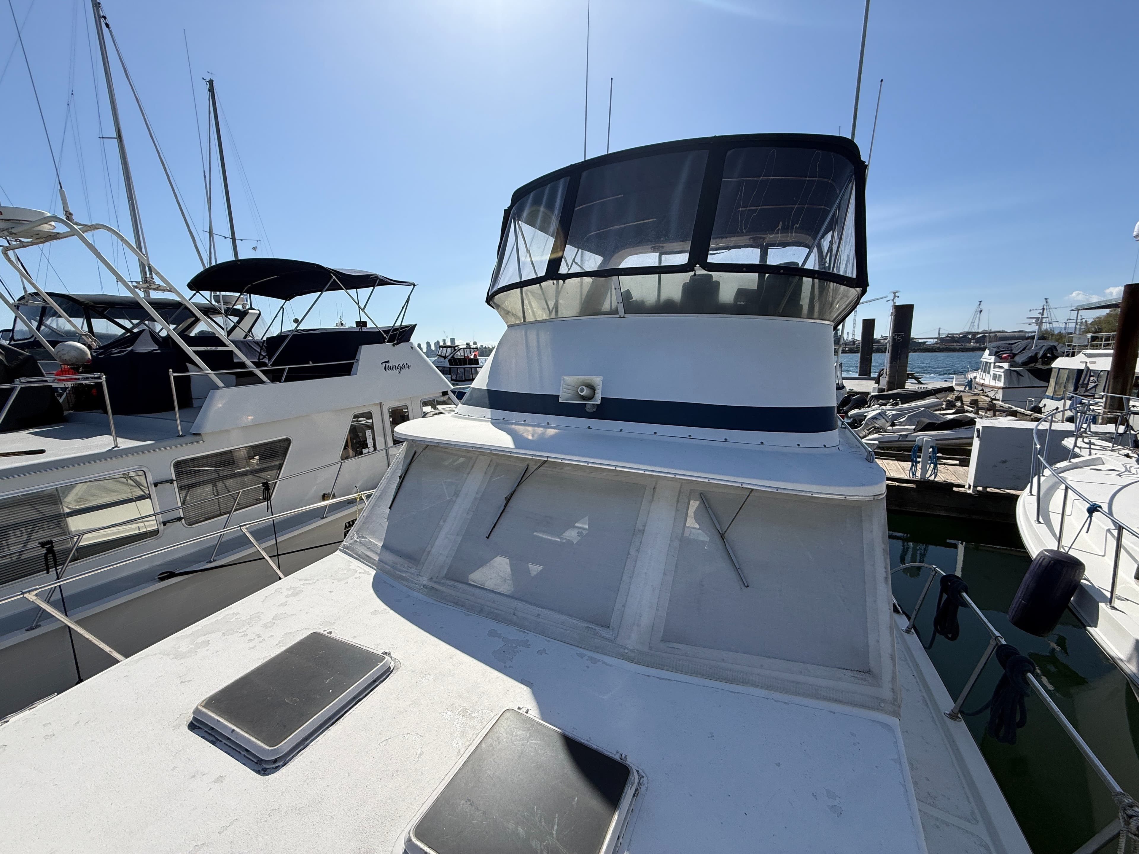 1981 Uniflite 42 Convertible