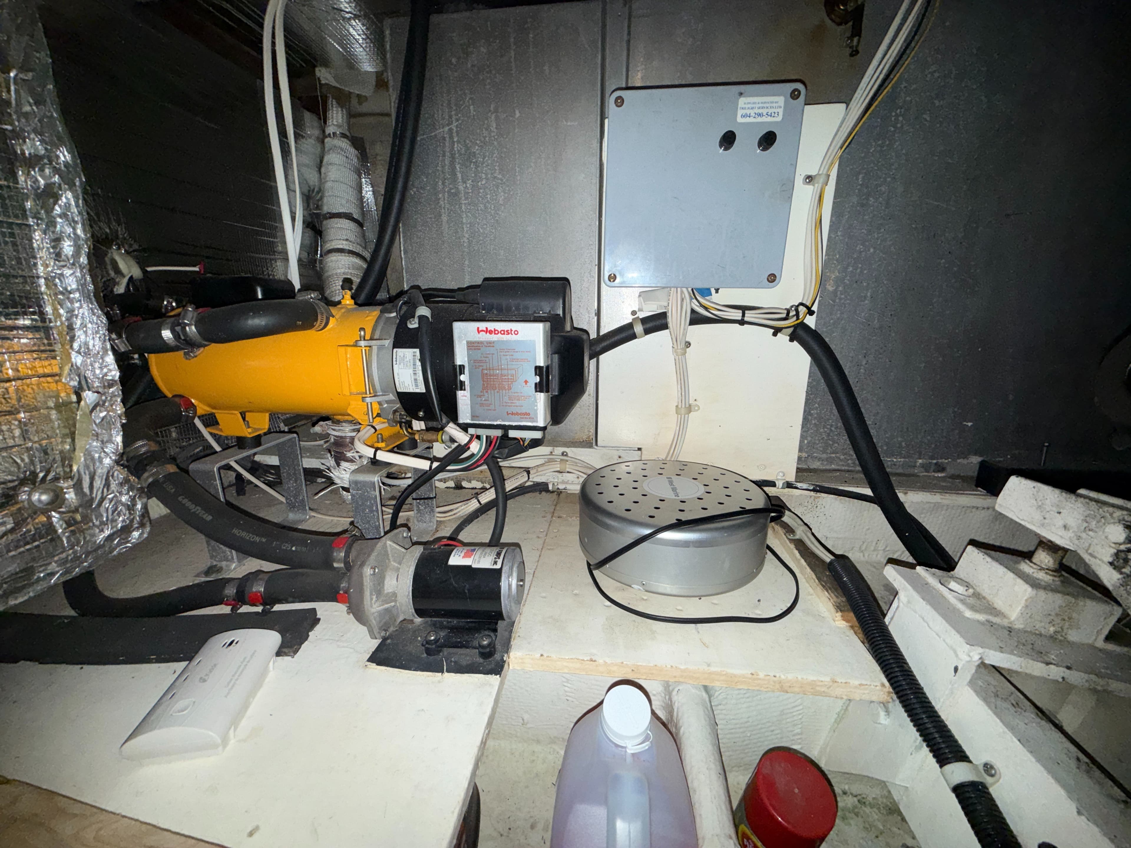 1981 Uniflite 42 Convertible