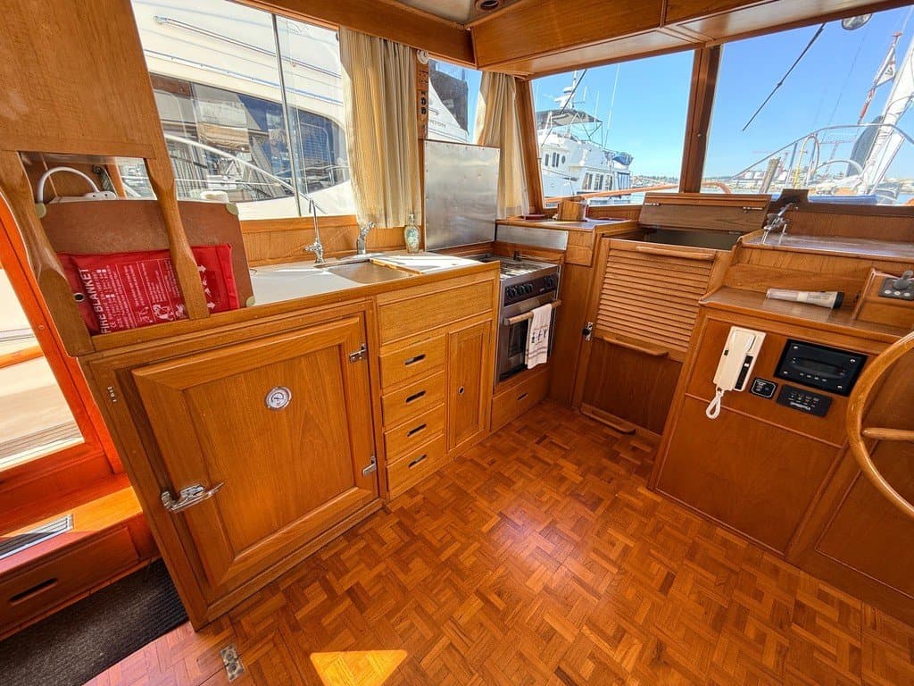 1983 Grand Banks 42 Classic