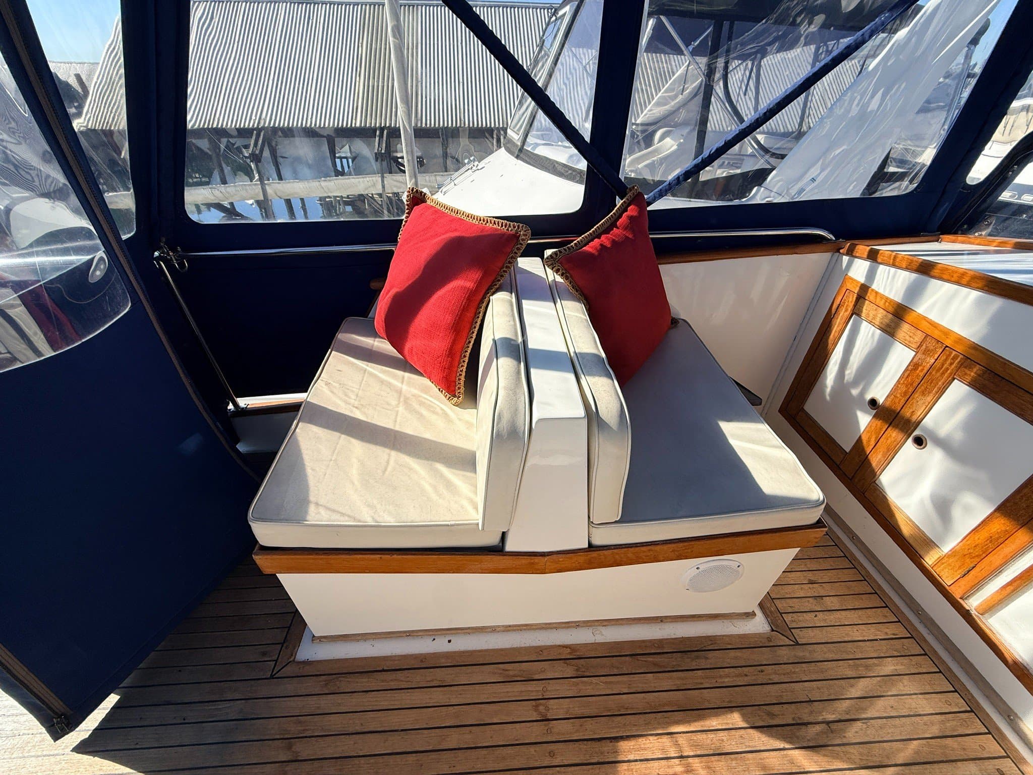 1983 Grand Banks 42 Classic