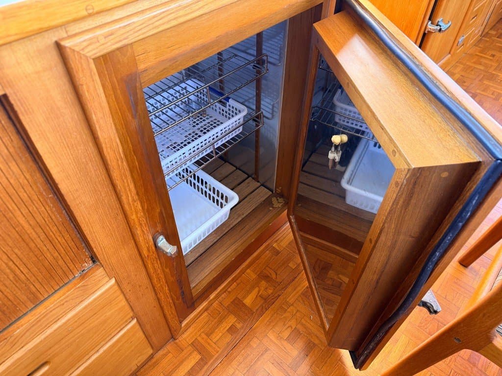 1983 Grand Banks 42 Classic