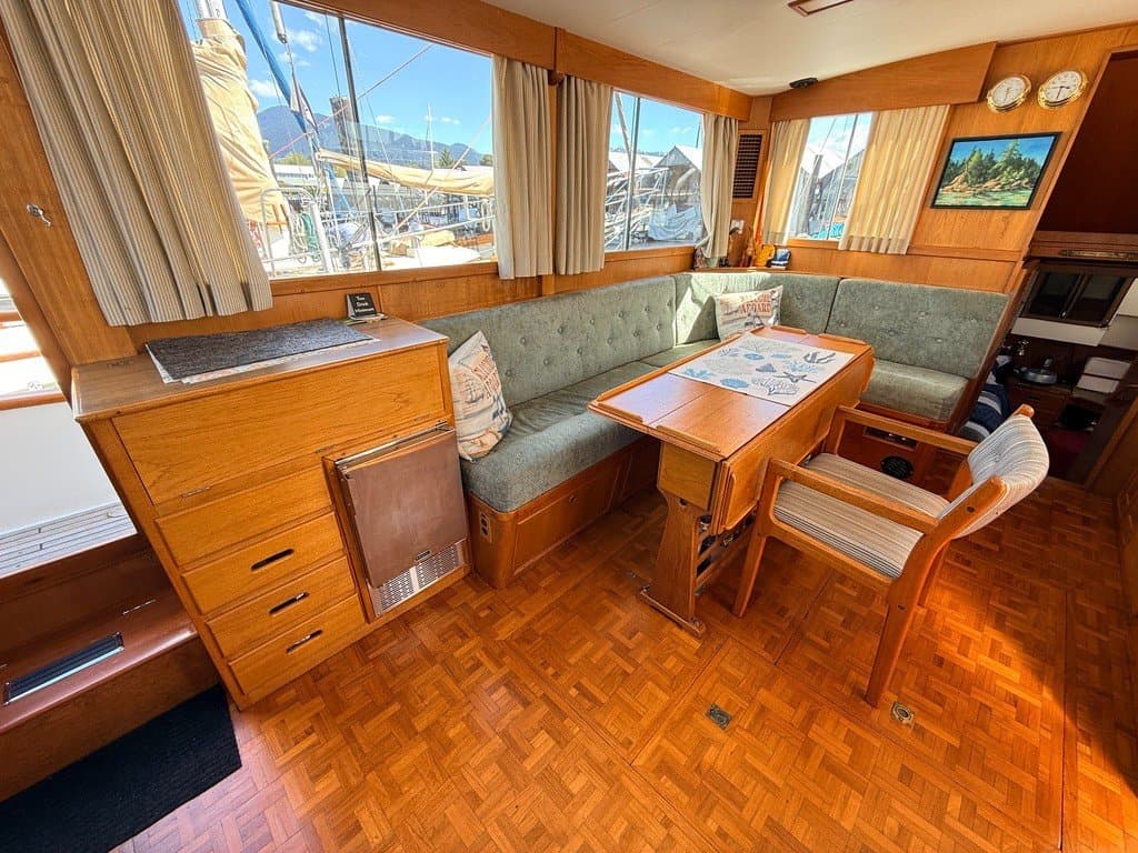 1983 Grand Banks 42 Classic