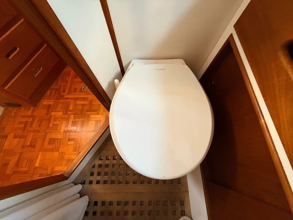 1983 Grand Banks 42 Classic