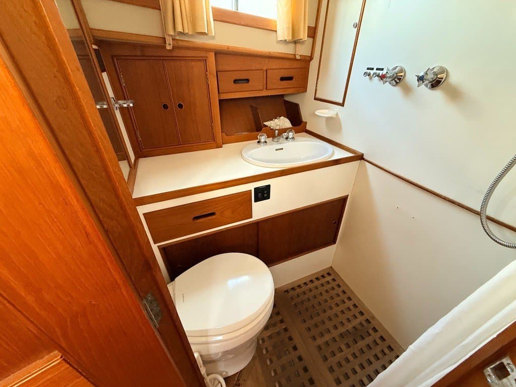 1983 Grand Banks 42 Classic