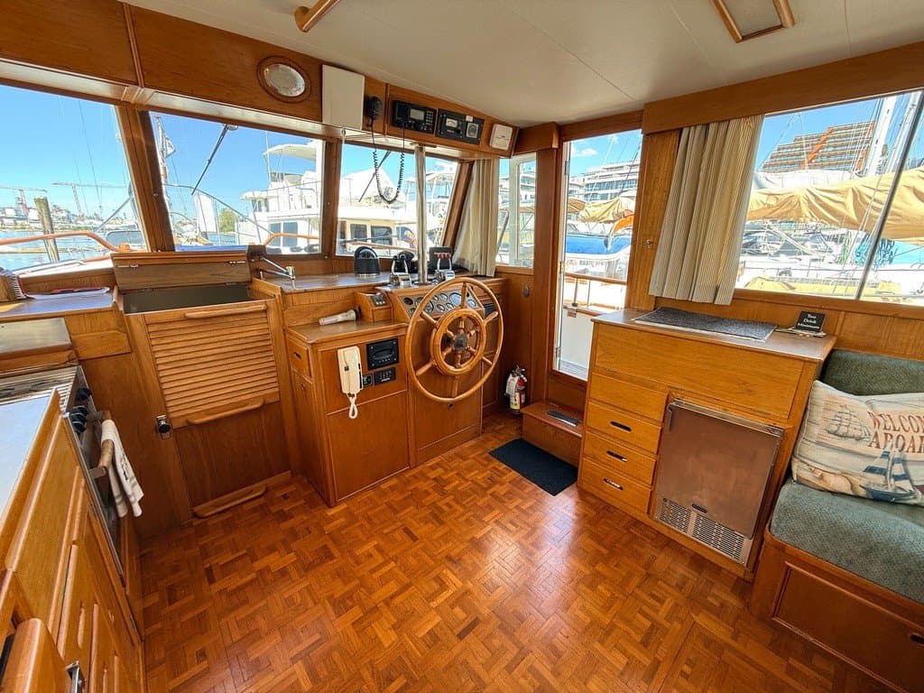 1983 Grand Banks 42 Classic