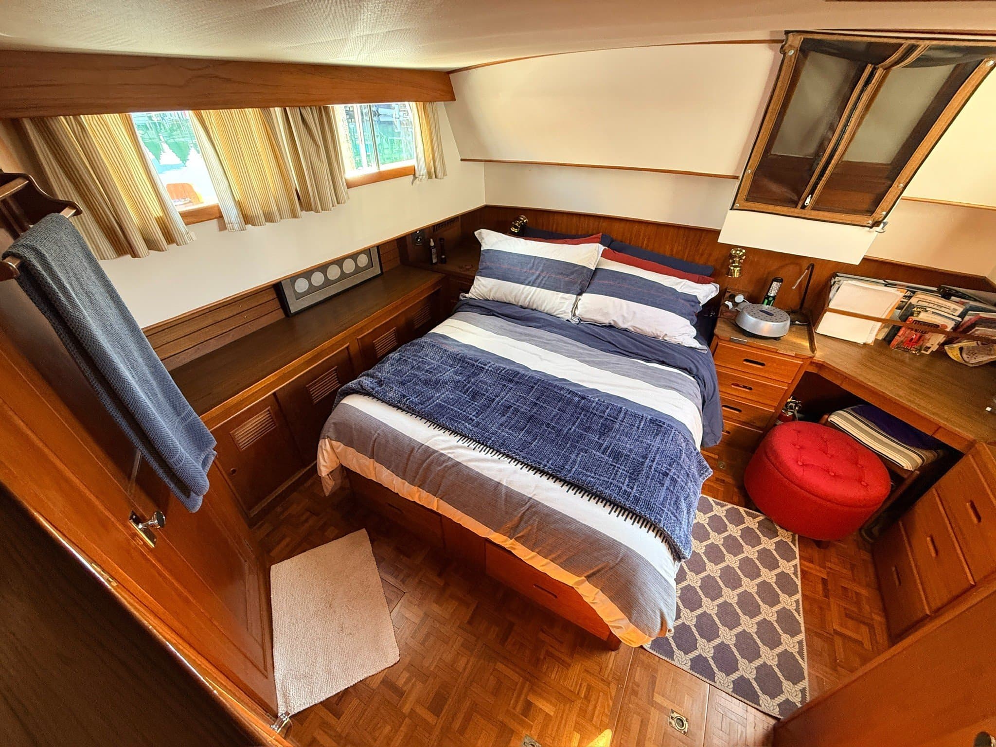 1983 Grand Banks 42 Classic