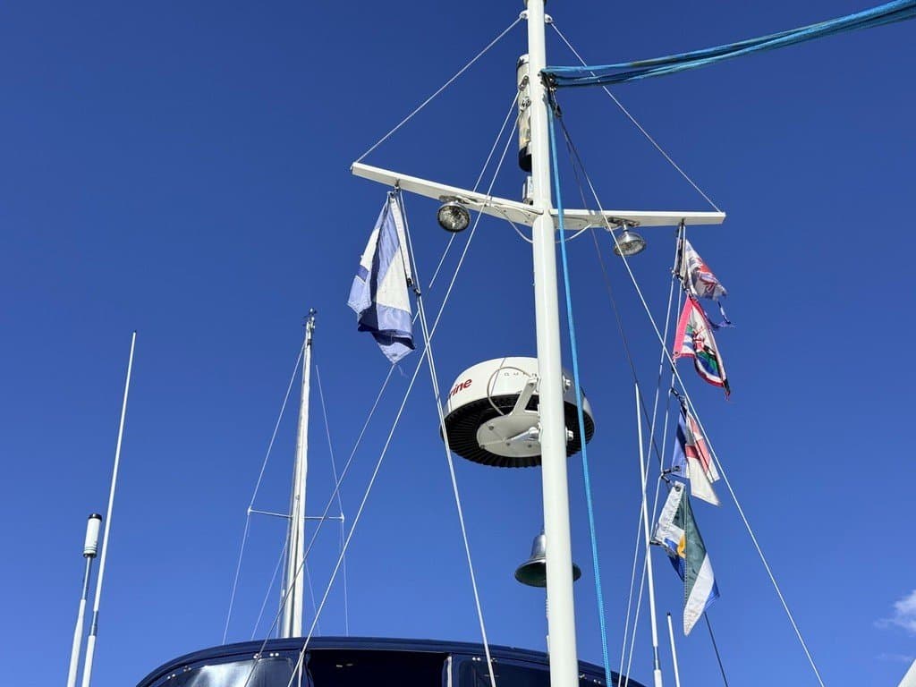 1983 Grand Banks 42 Classic