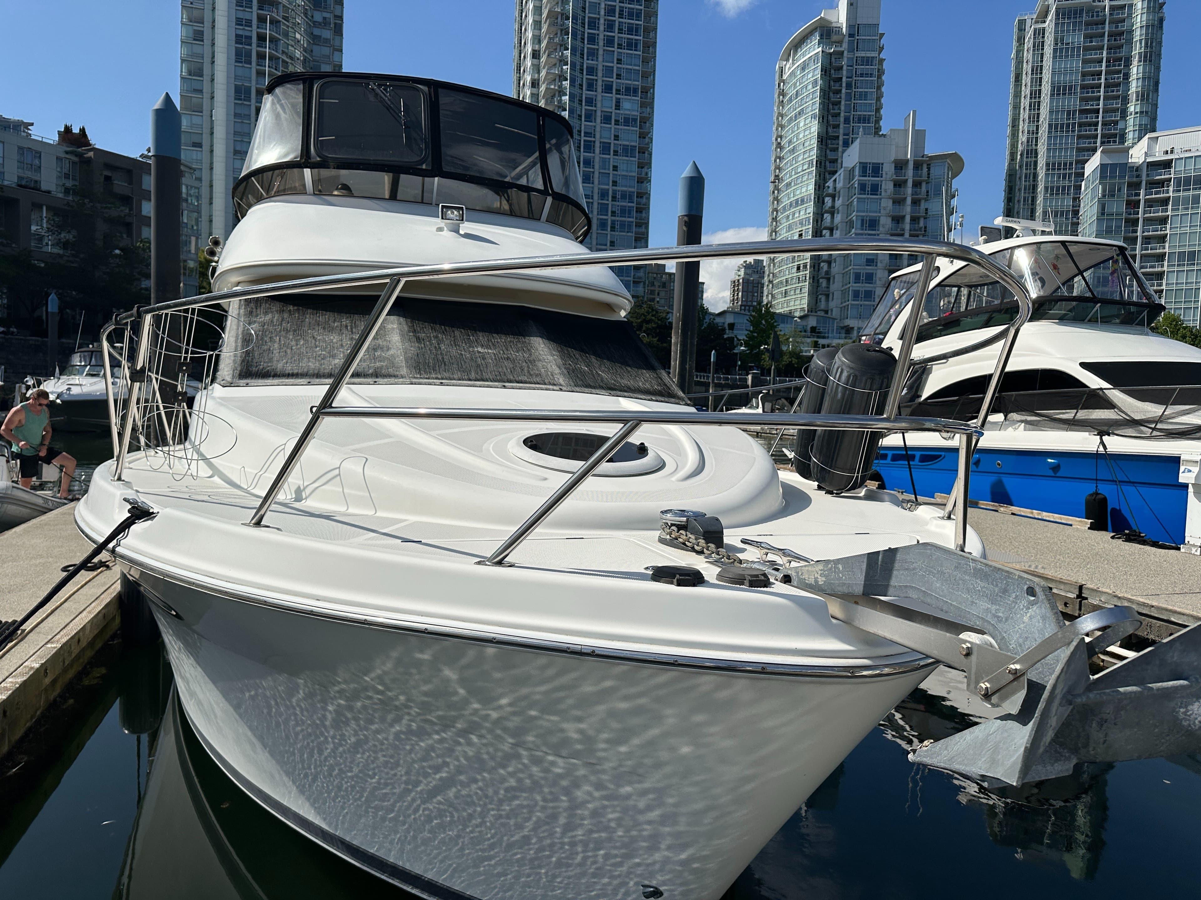 2005 Meridian 381