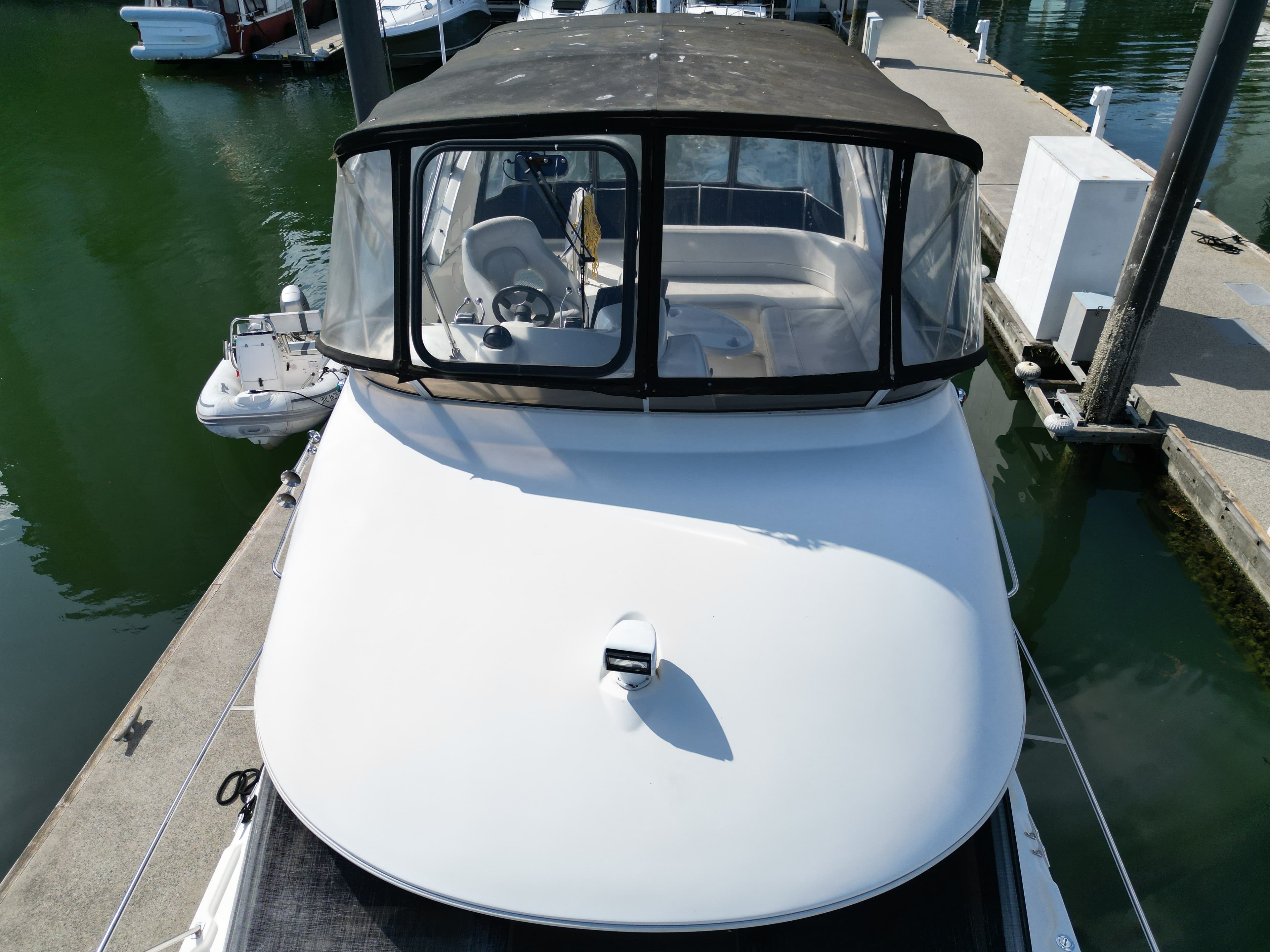 2005 Meridian 381